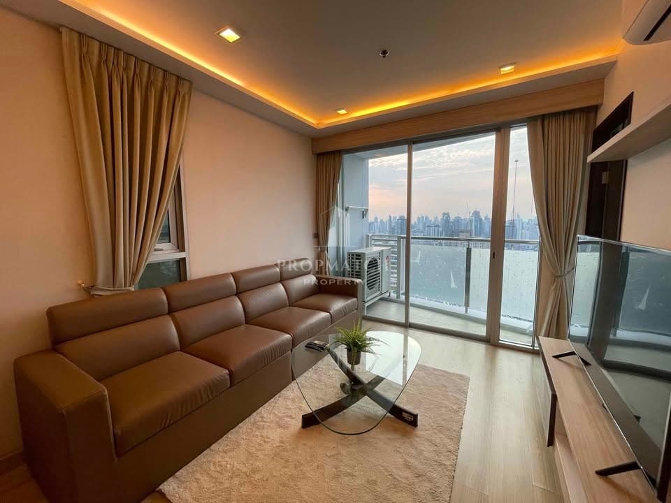 Sky Walk Condo Sukhumvit