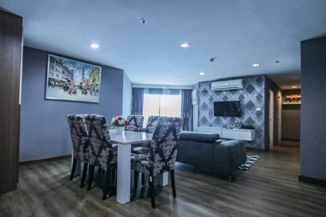 Belle Grand Rama 9 photo 2