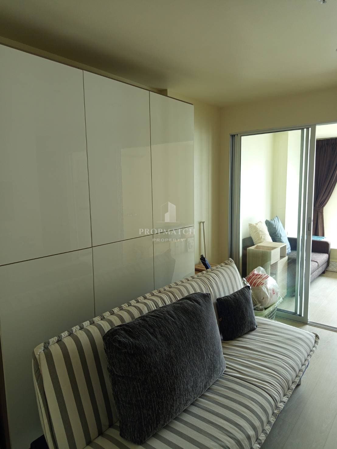 RHYTHM Sathorn - Naratiwas photo 2