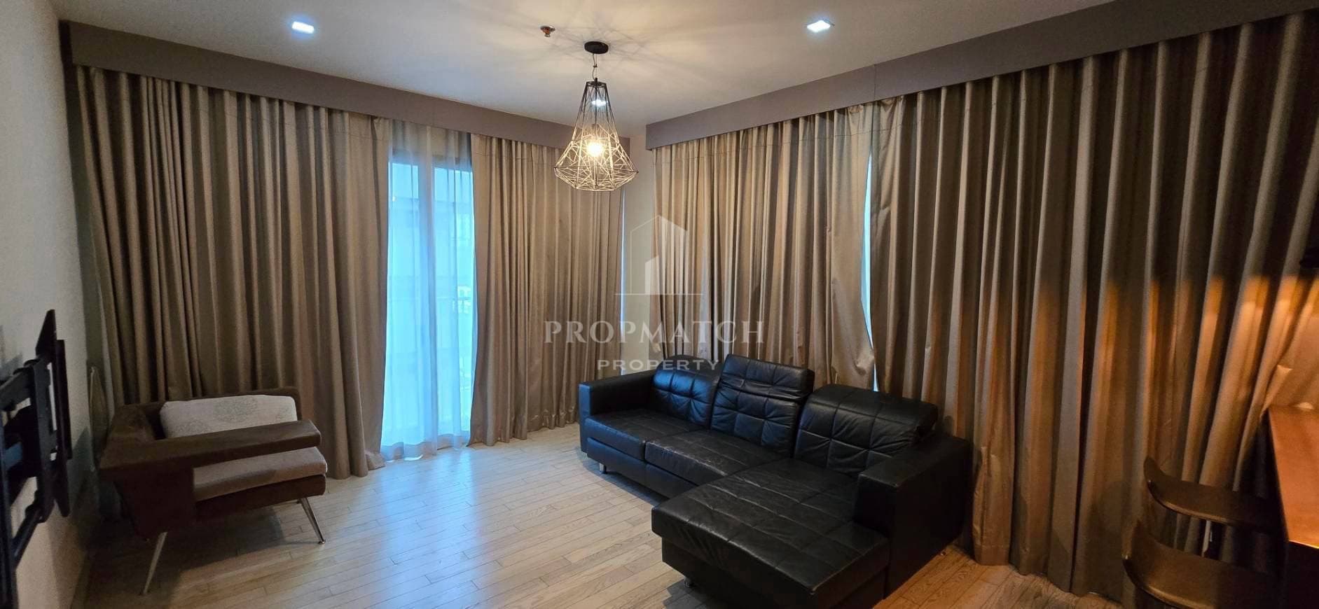 Noble Solo Thonglor