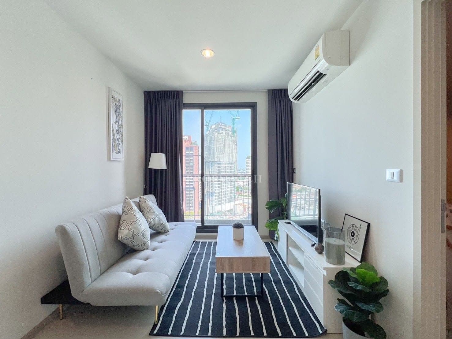 Rhythm Sukhumvit 42