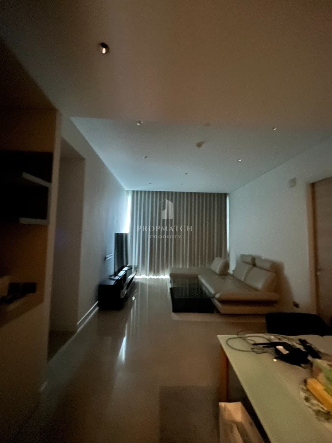 Sindhorn Residence photo 2