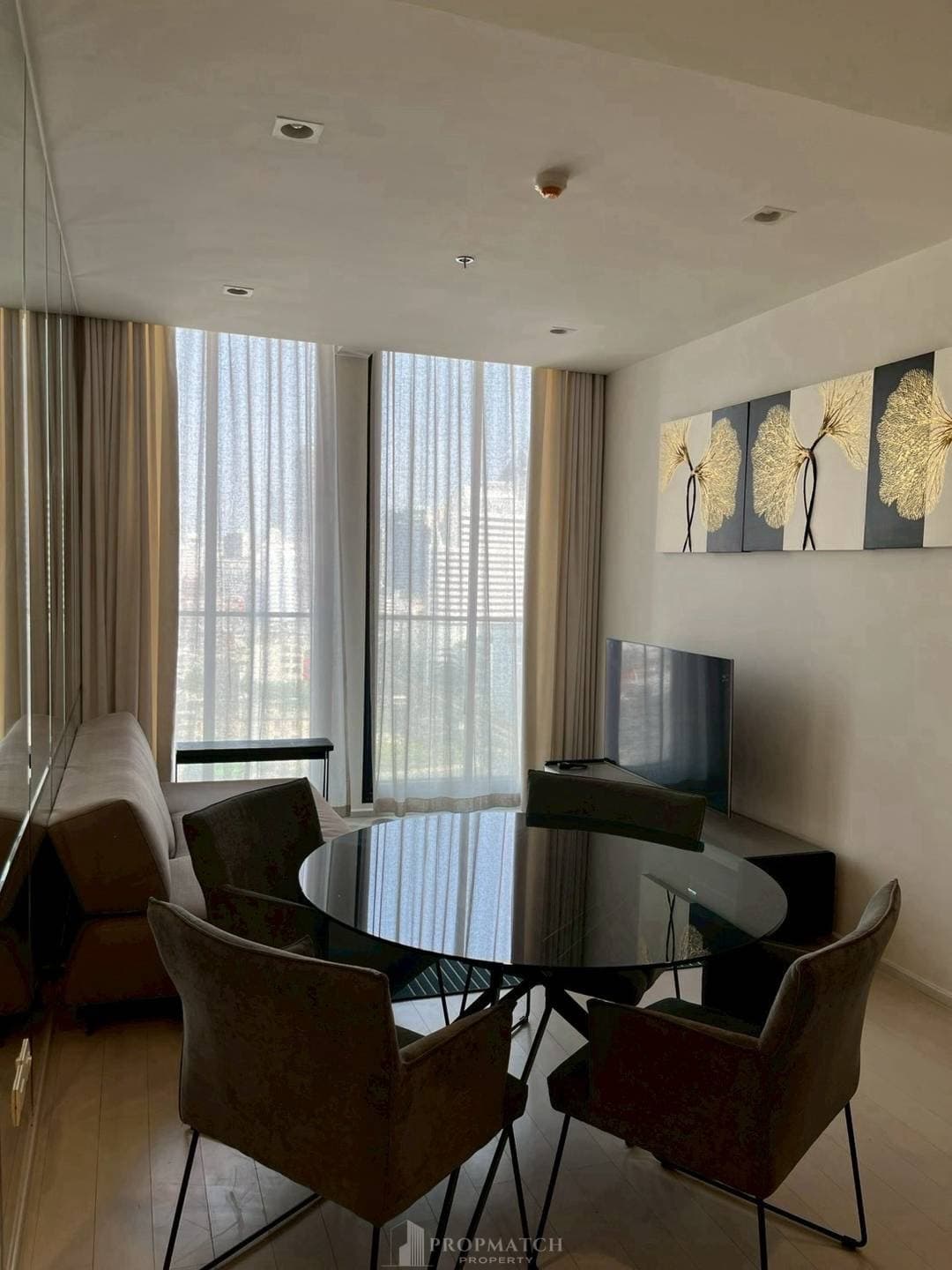Noble Ploenchit