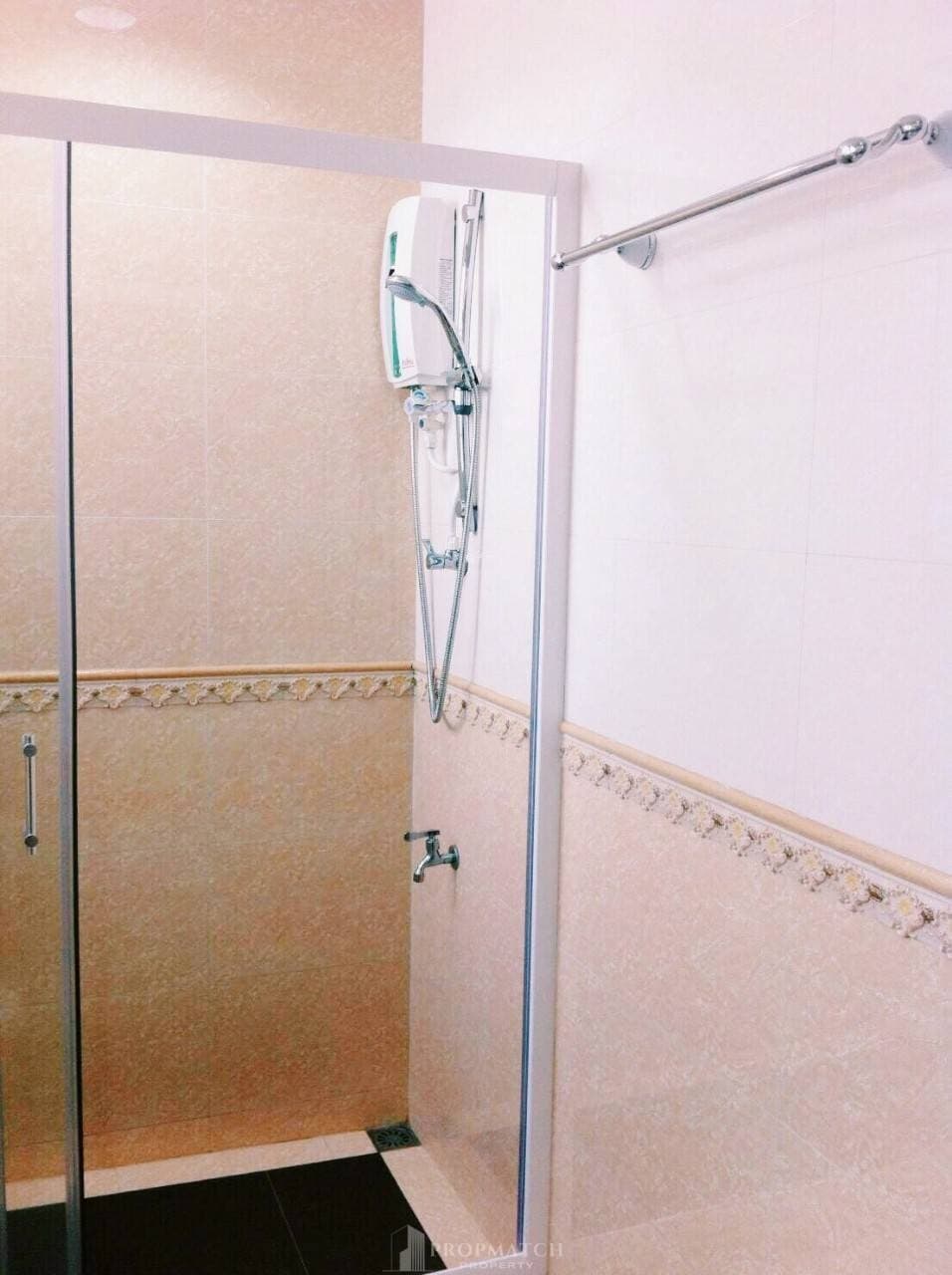 Pathumwan Resort