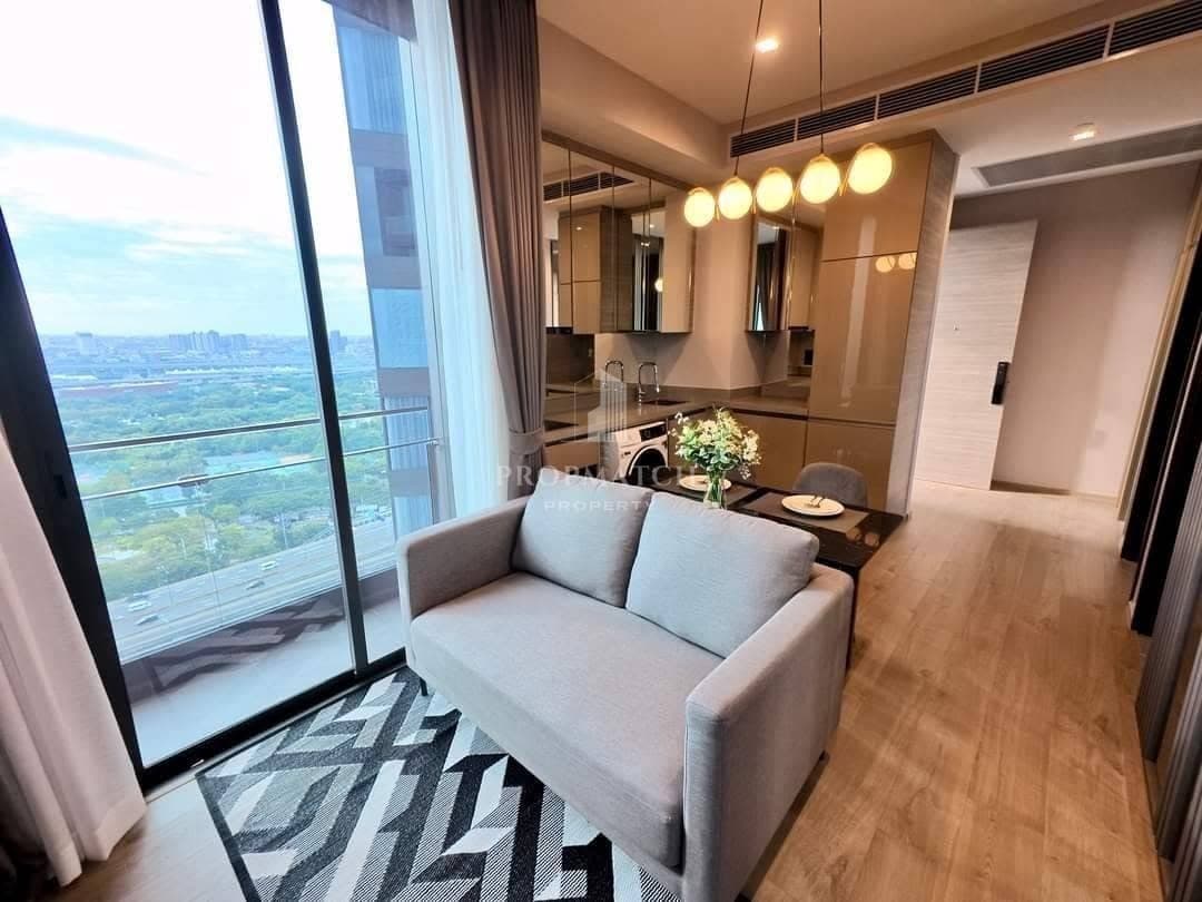 The Crest Park Residences photo 2