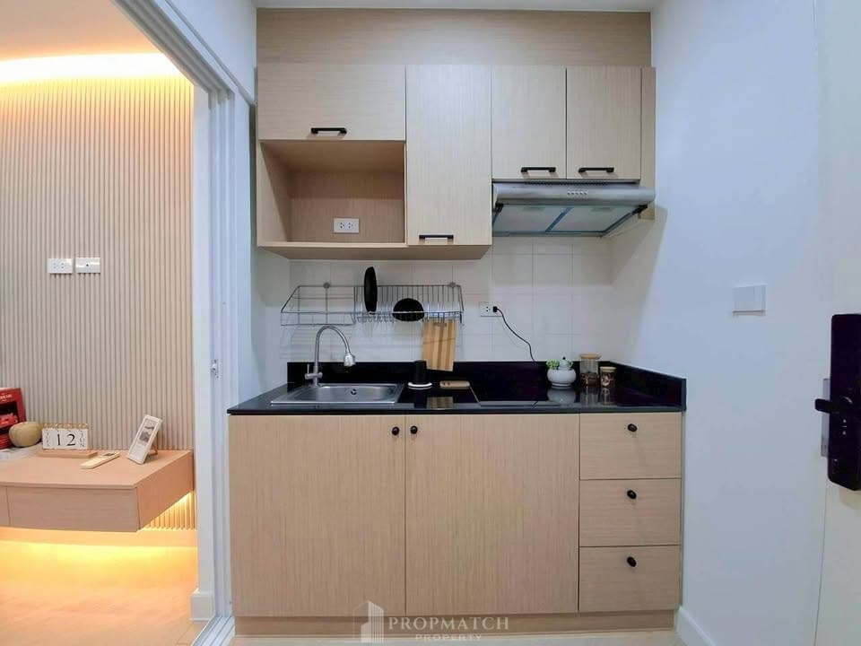 The Clover Thonglor 18