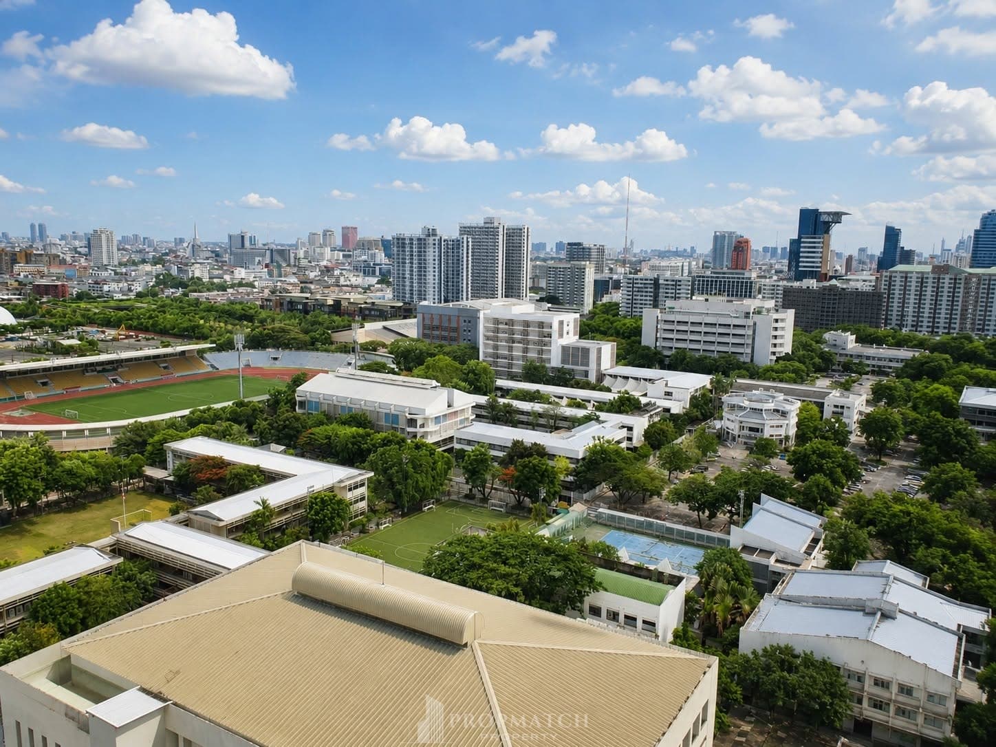 Triple Y Residence At SAMYAN MITRTOWN