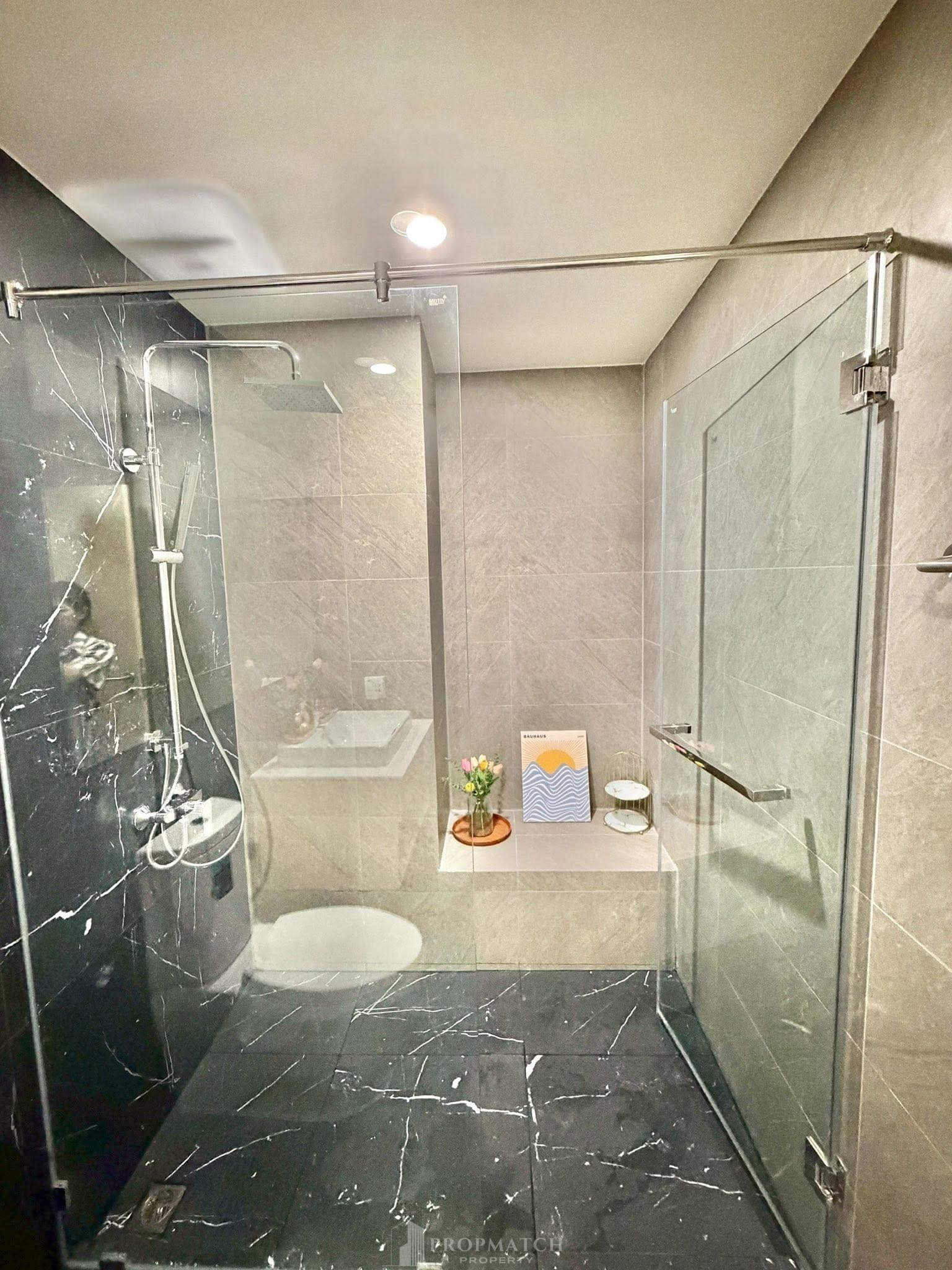 Skyrise Avenue SKV64