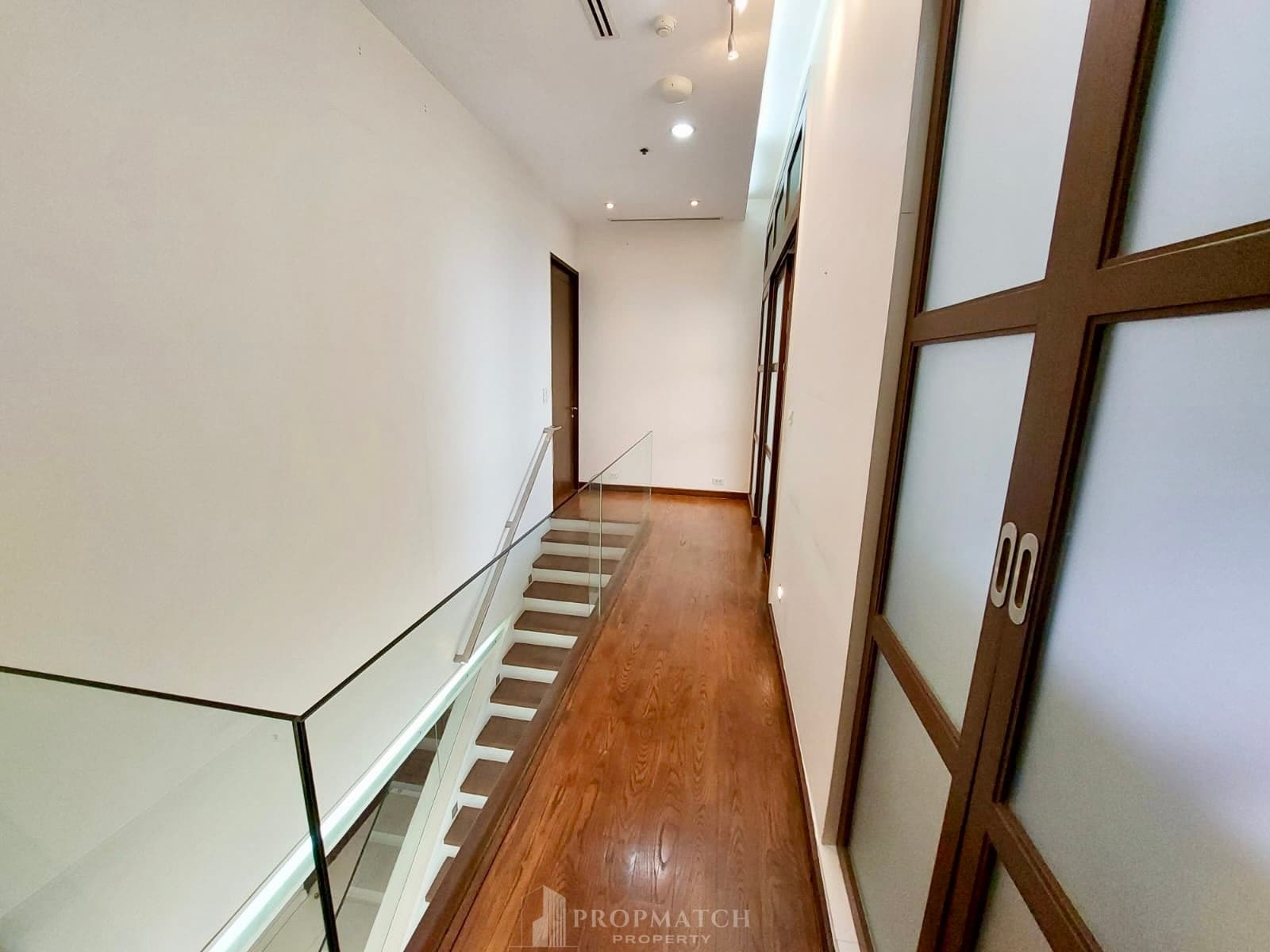 The Icon III Thonglor