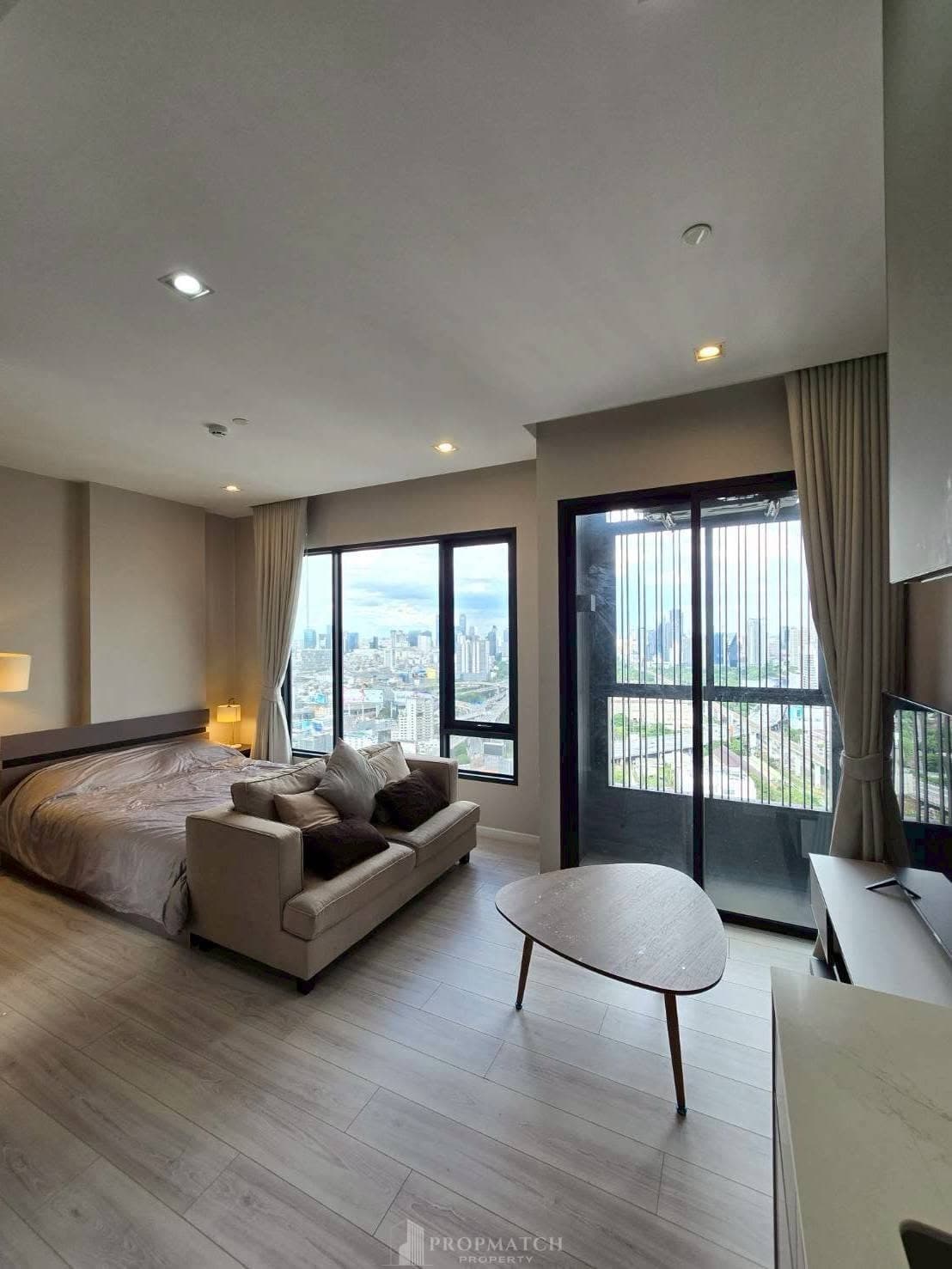 The Room Phayathai