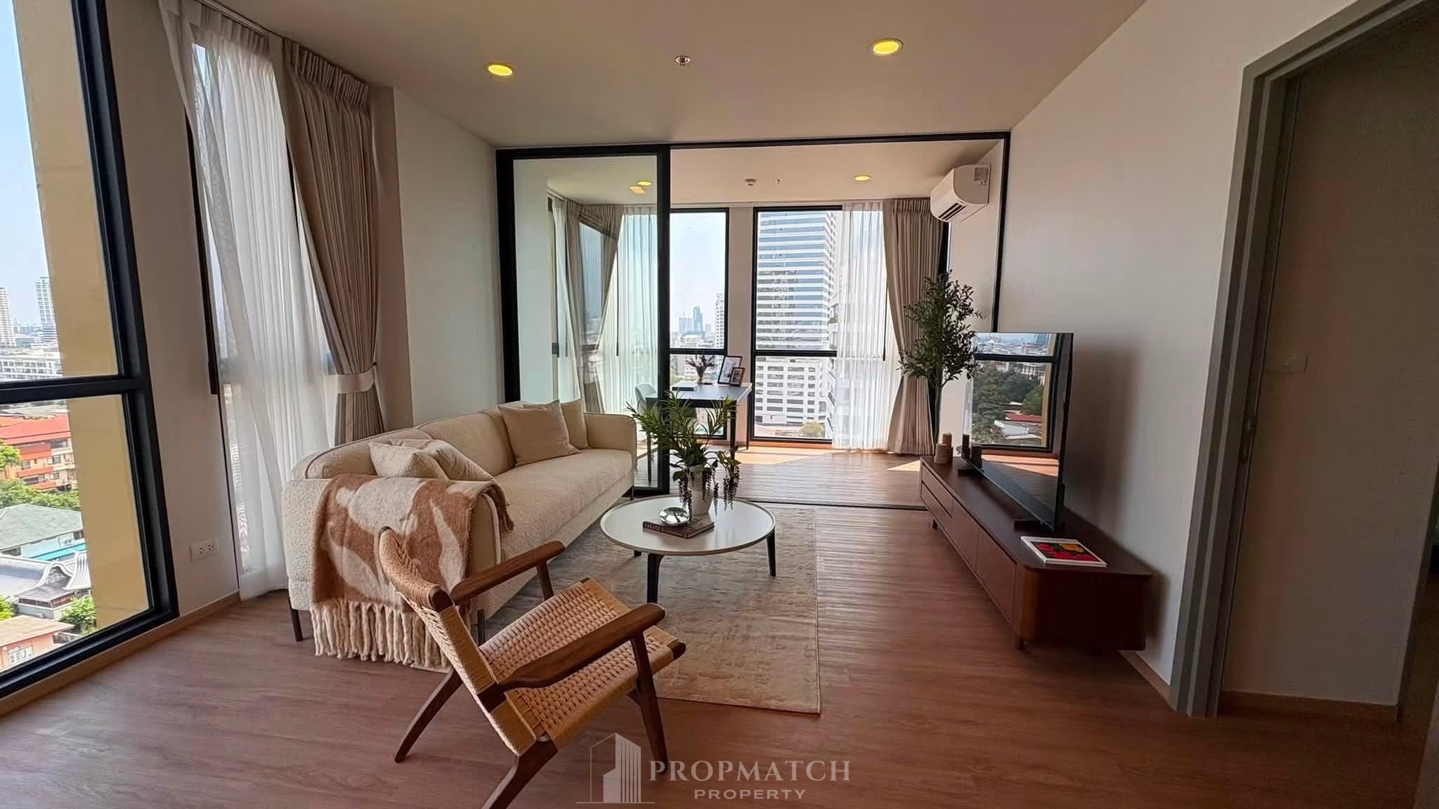 The Issara Sathorn