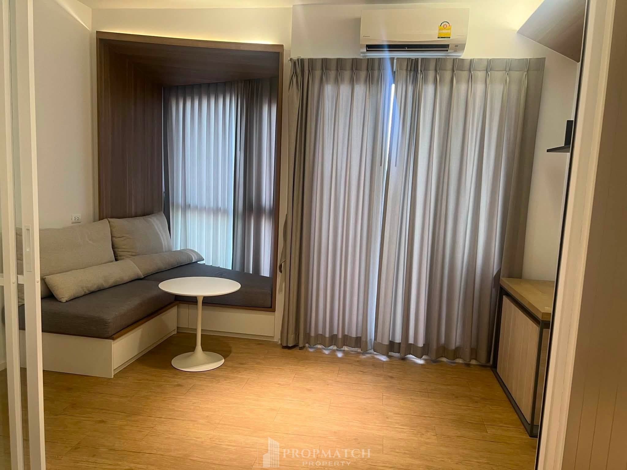 Triple Y Residence At SAMYAN MITRTOWN