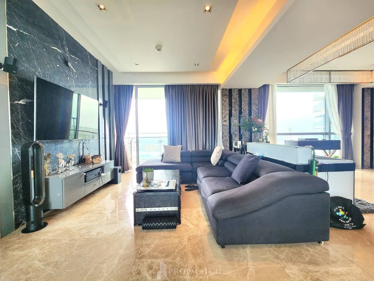 The Pano rama 3