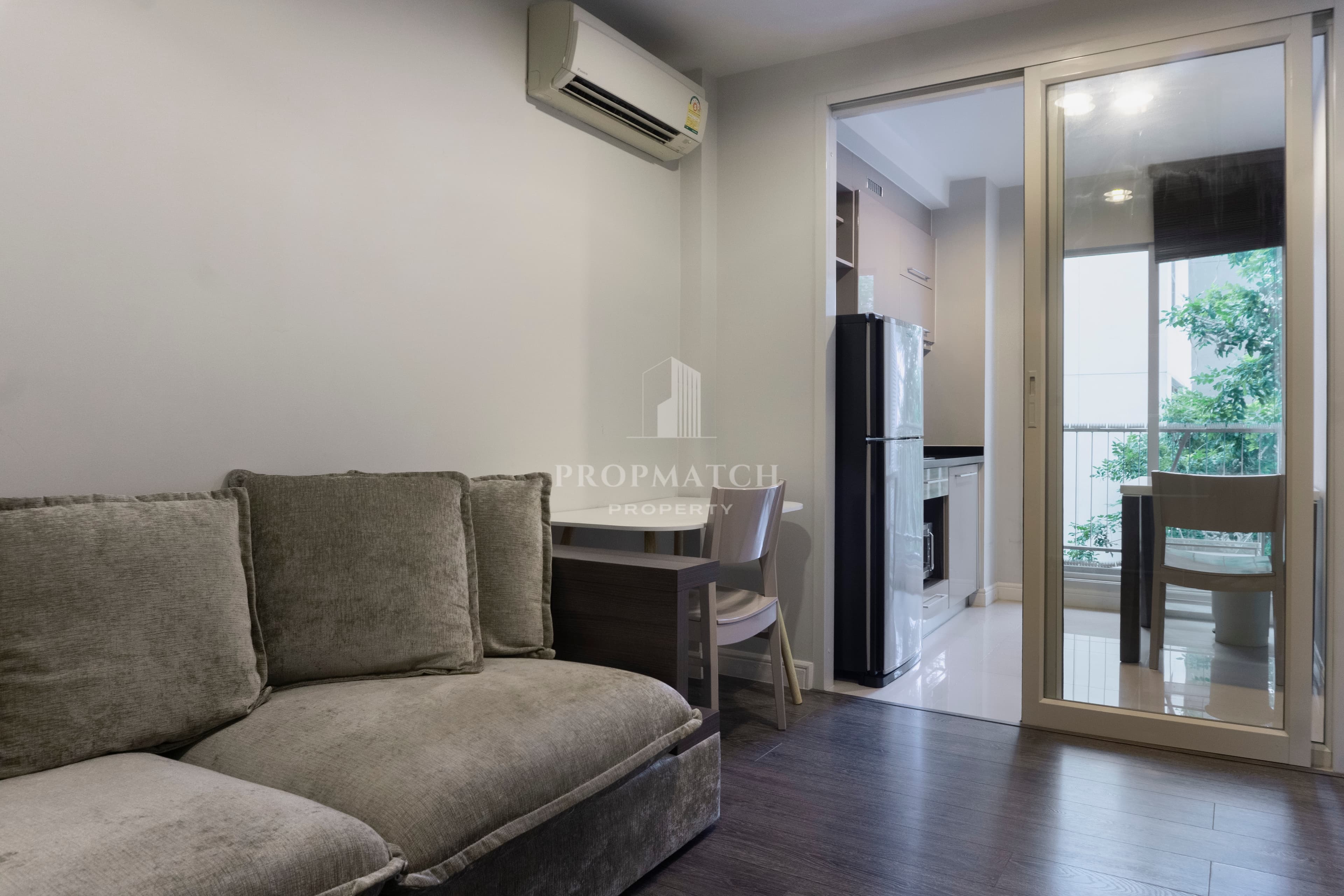 The Crest Sukhumvit 49 photo 3