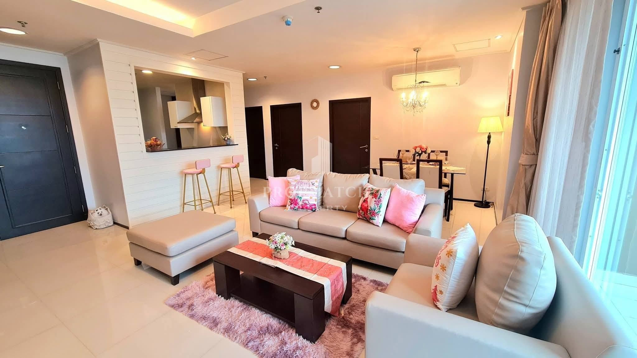 Piyathip Place Sukhumvit 39