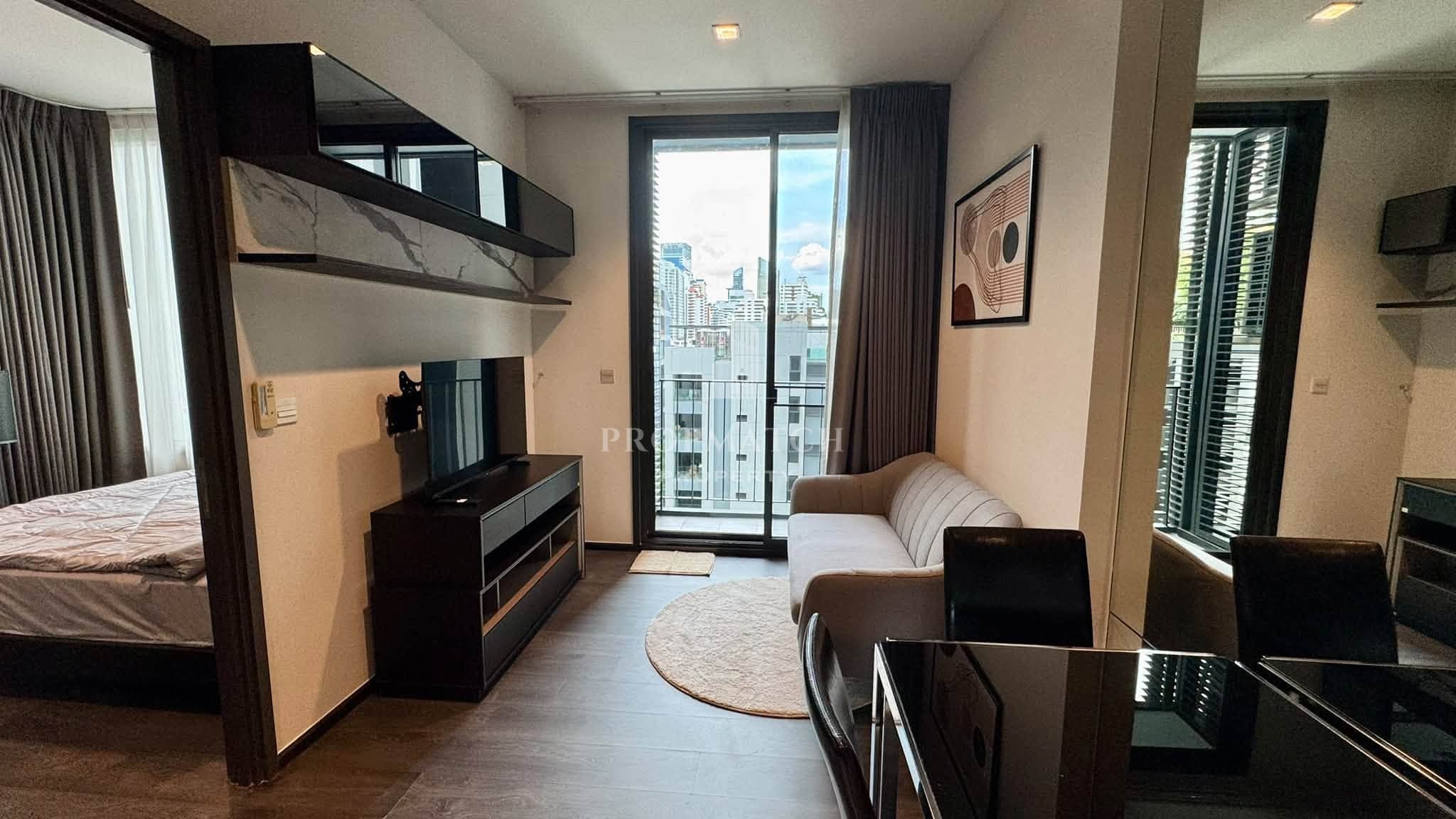 Edge Sukhumvit 23