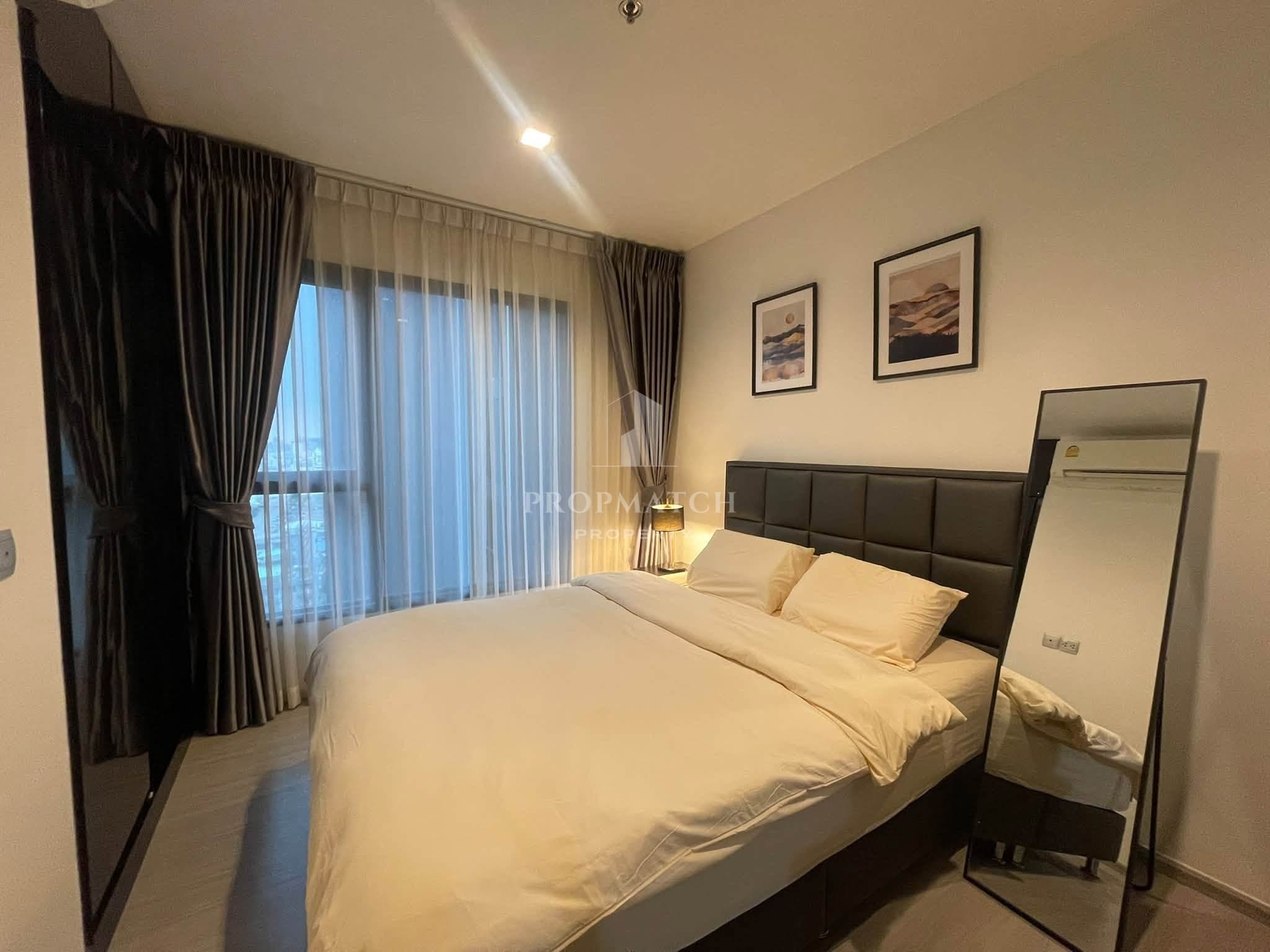 Life Asoke Rama 9