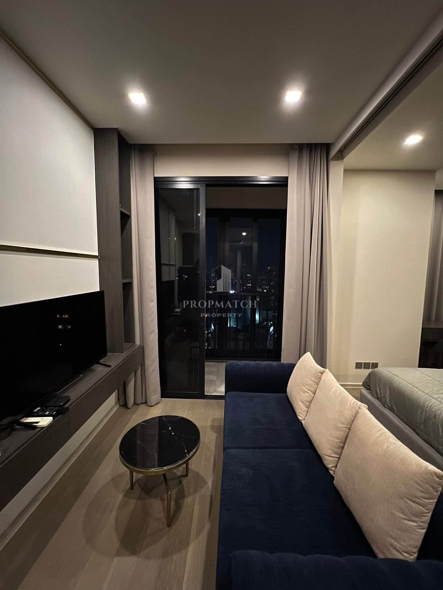 ASHTON Asoke photo 2