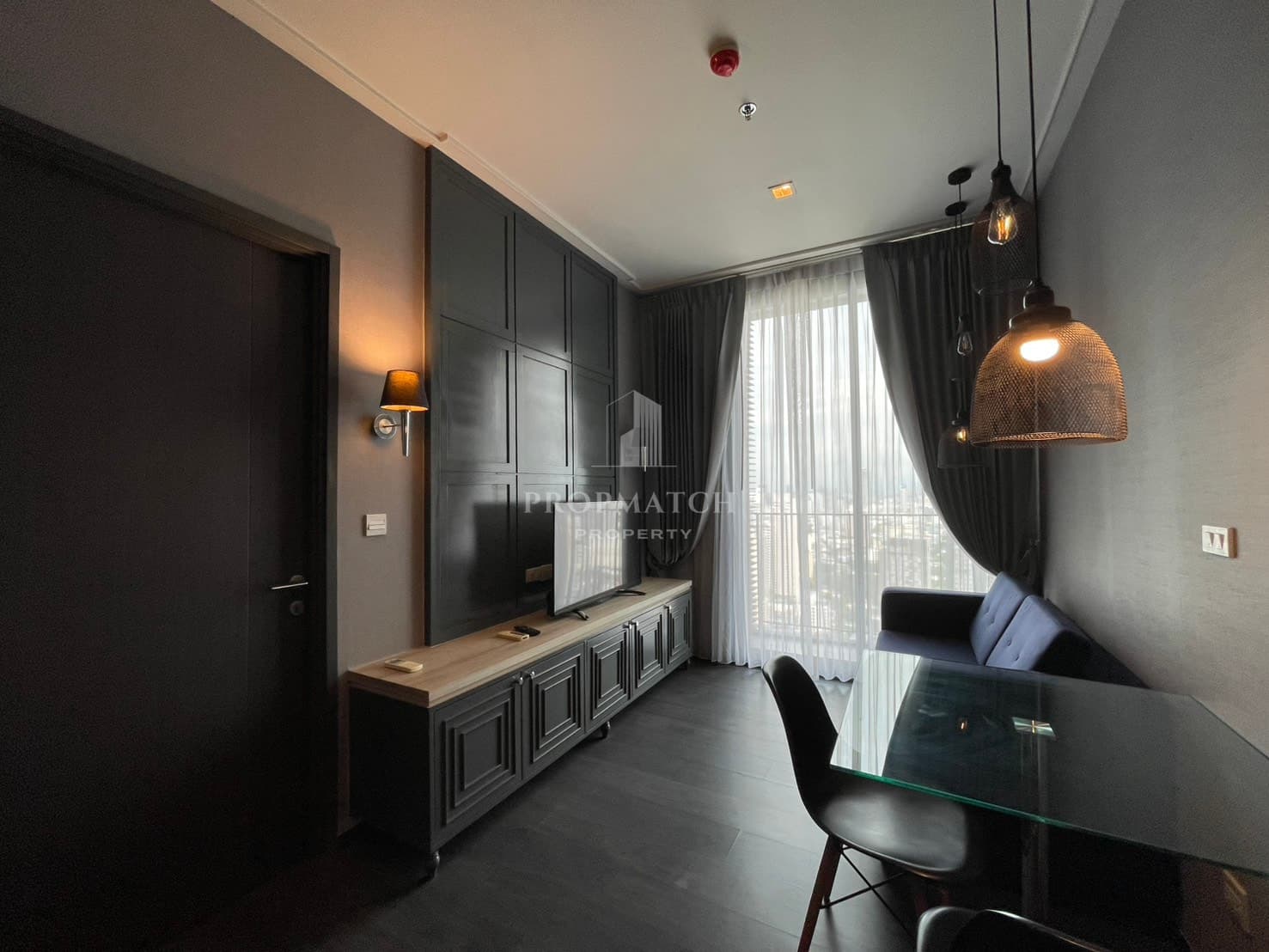 Edge Sukhumvit 23 photo 3