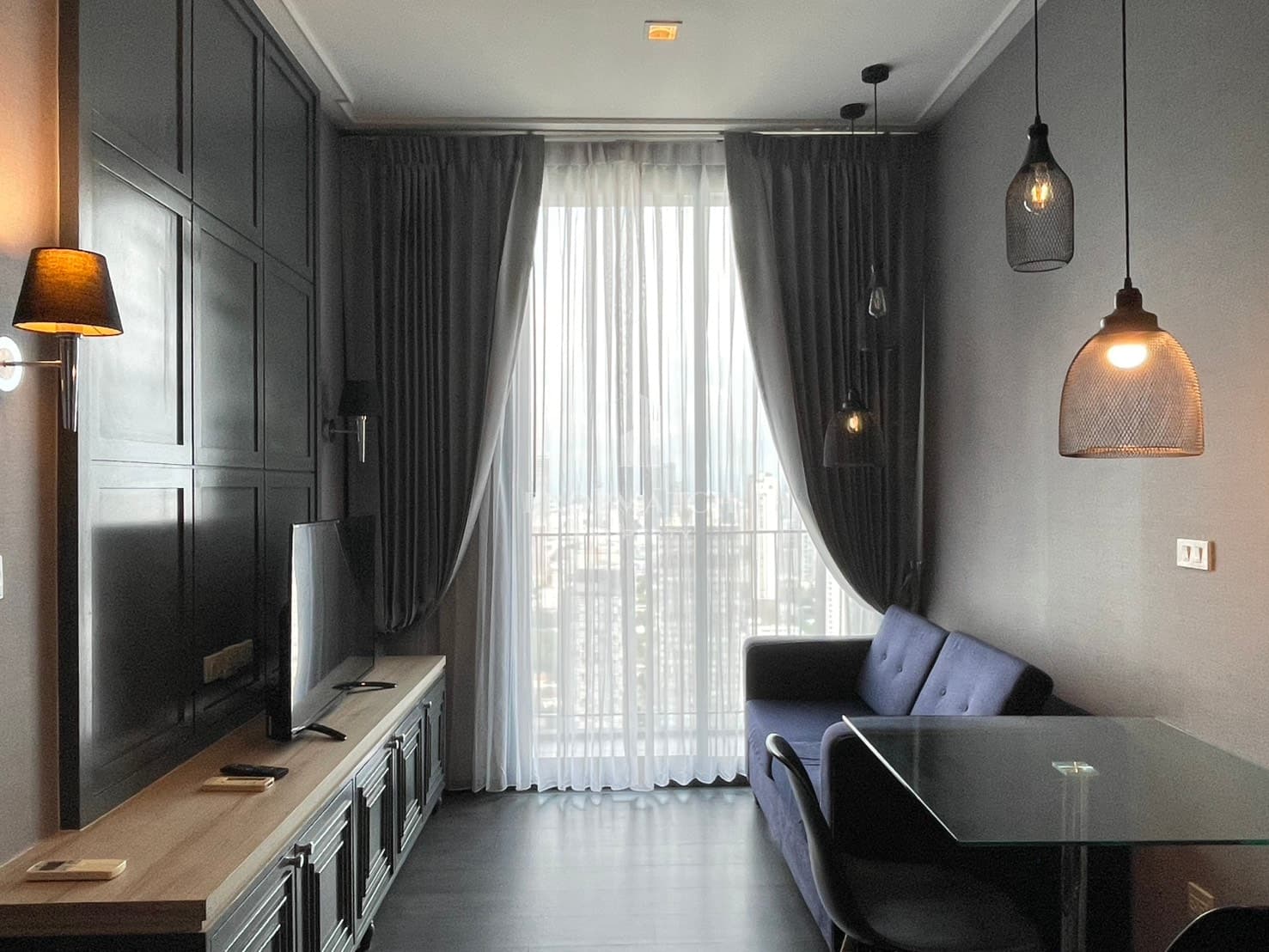 Edge Sukhumvit 23