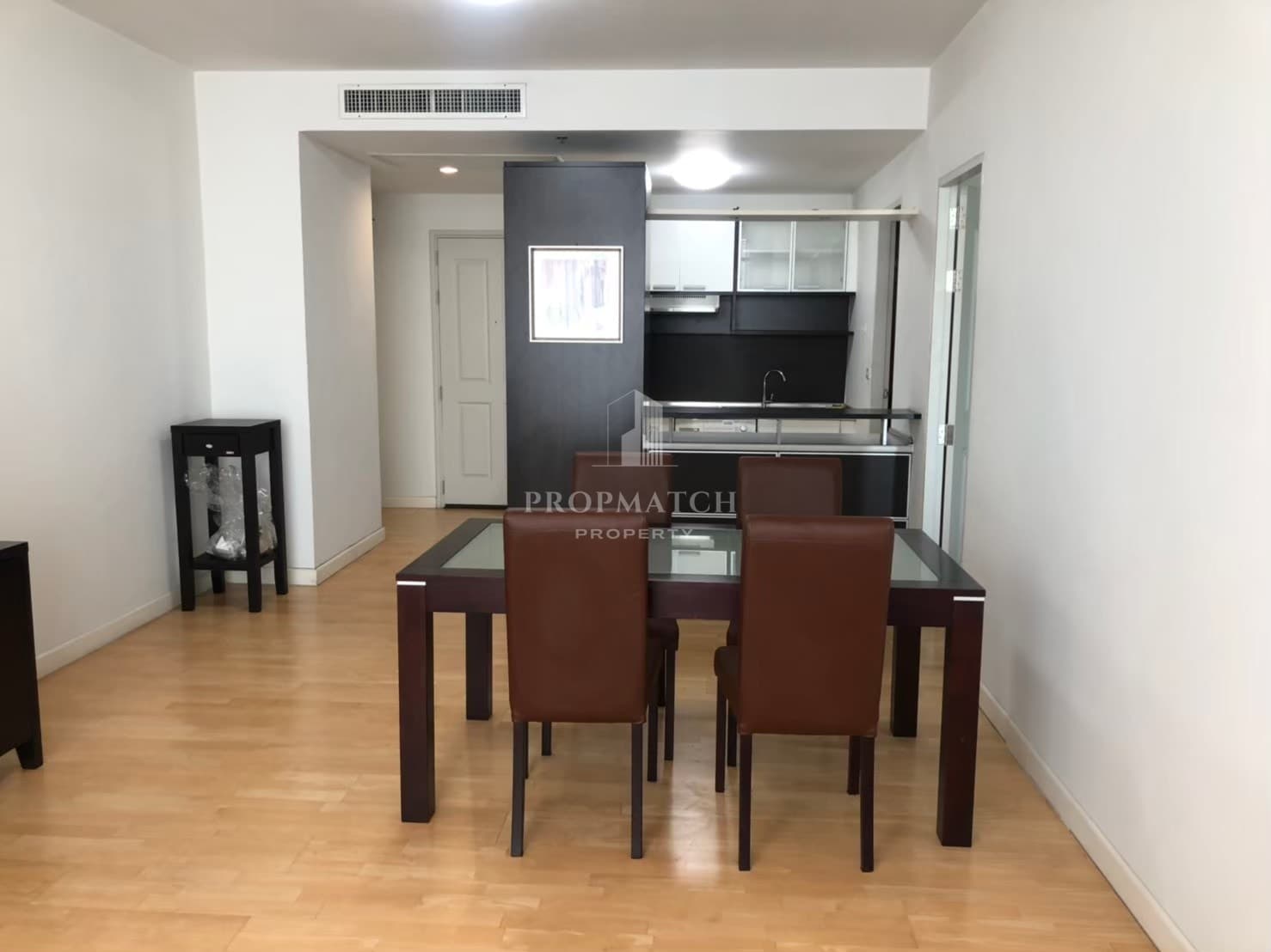 Baan Sathorn Chao Phraya photo 2