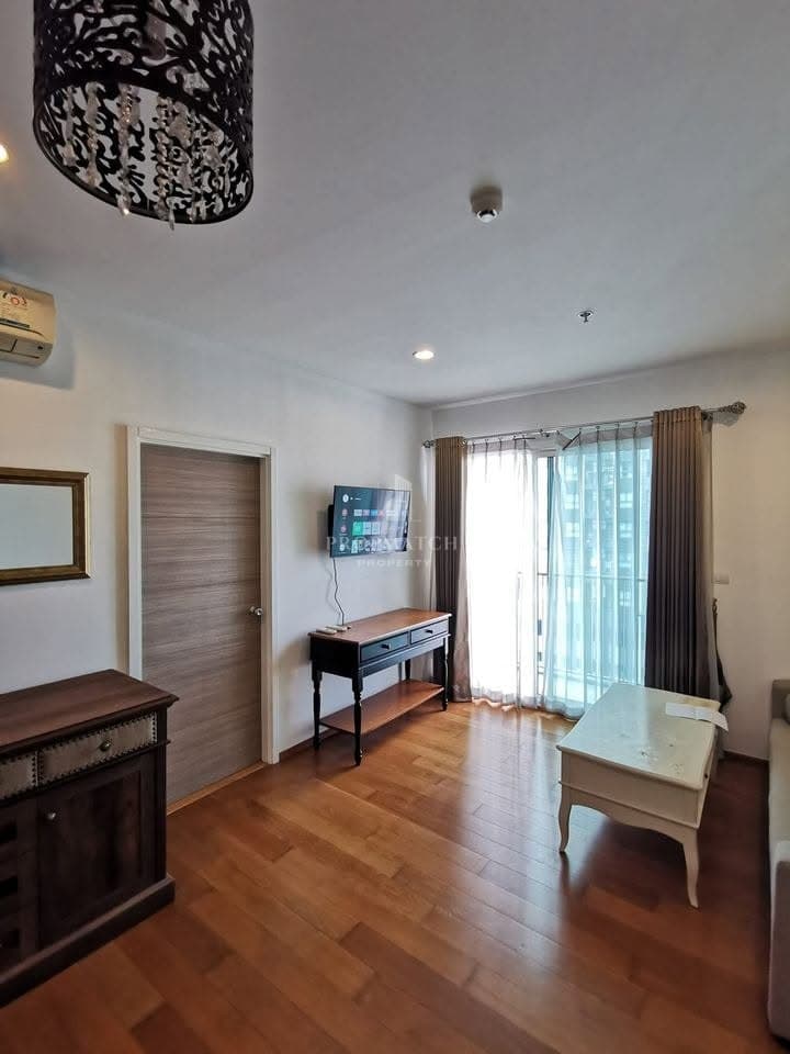 Hive Taksin photo 2