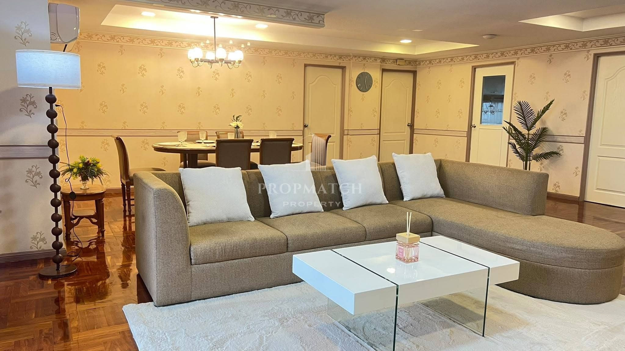 DH Grand Tower Sukhumvit 39