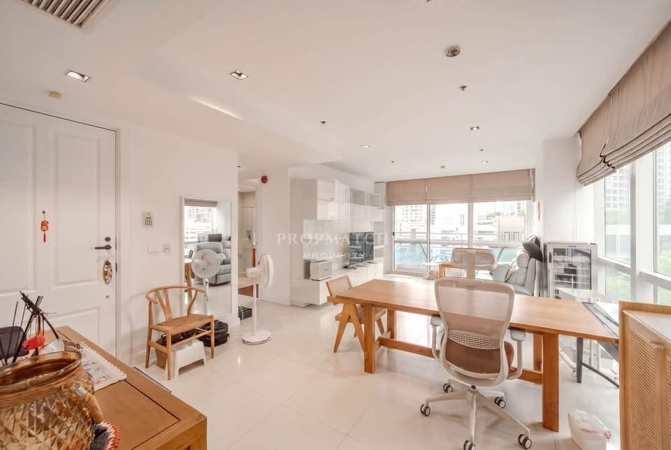 Athenee Residence photo 2