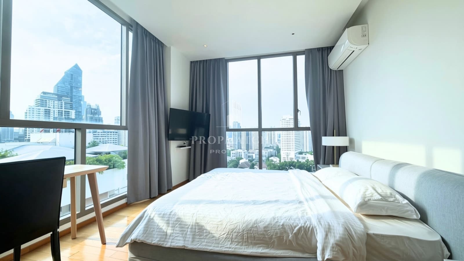 AEQUA Residence Sukhumvit 49 photo 2