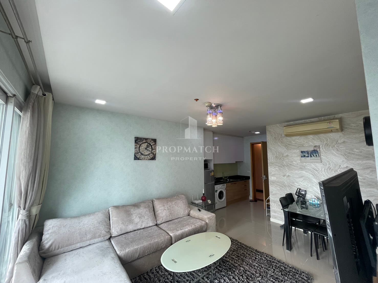 Circle Condominium