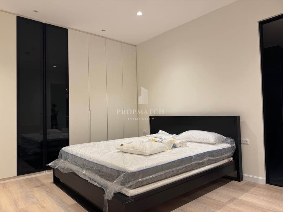 Baan Klang Krung Siam - Pathumwan photo 3