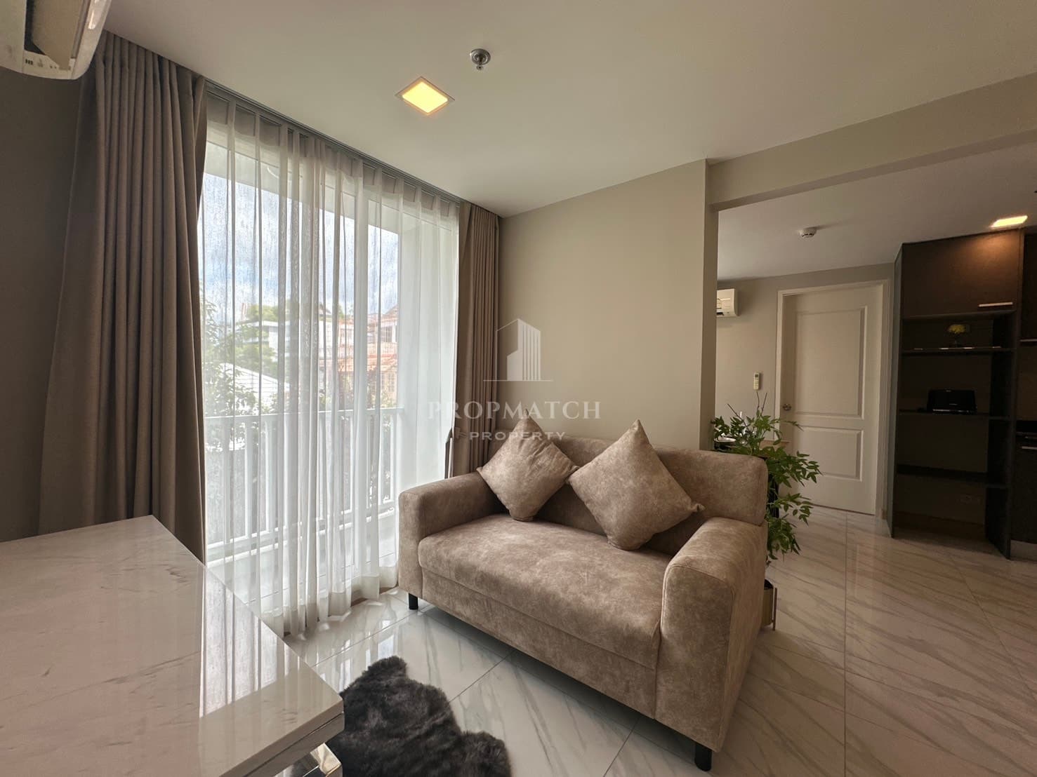 Bless Residence Ekkamai photo 2