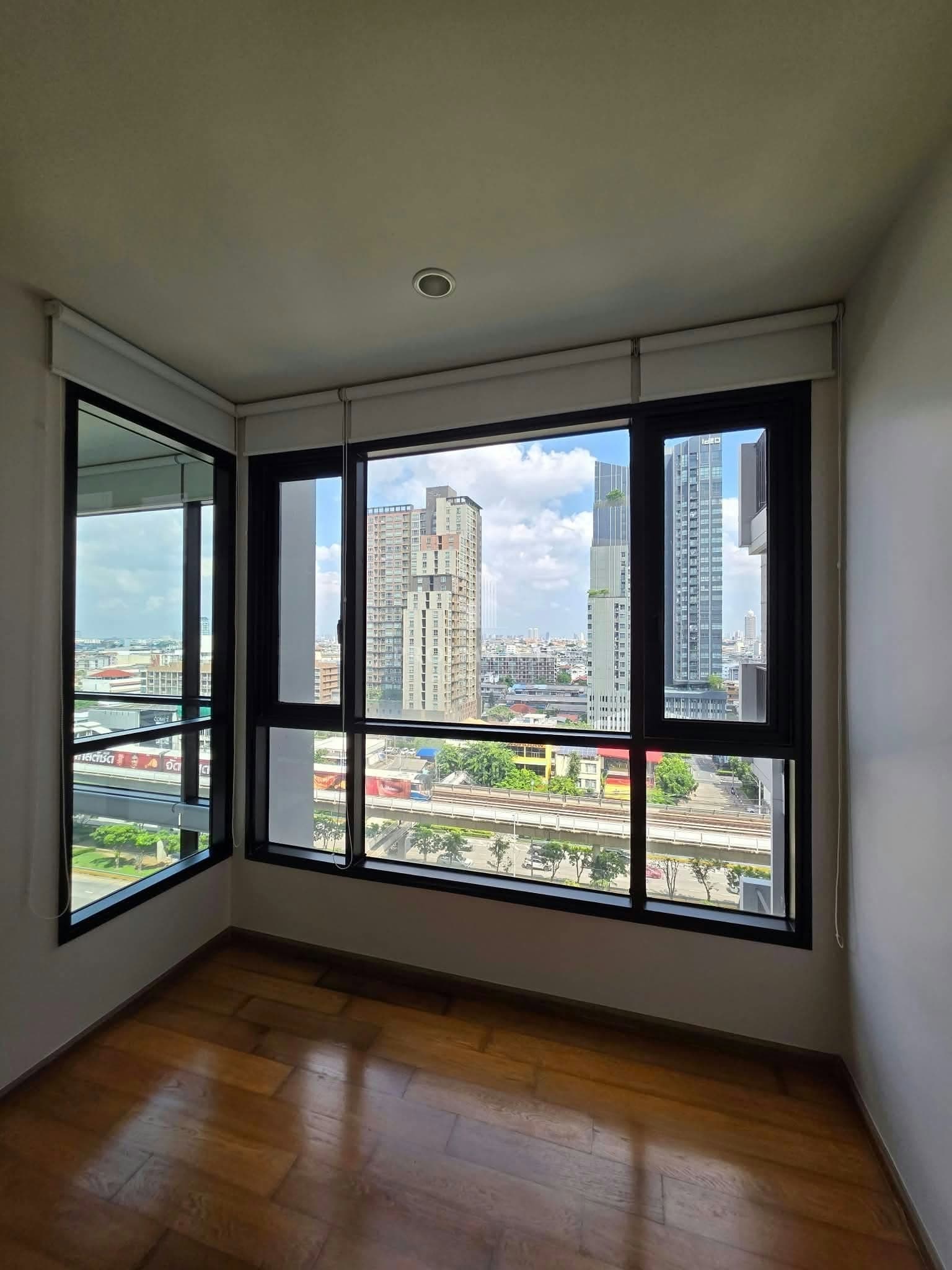 Fuse Sathorn - Taksin photo 2