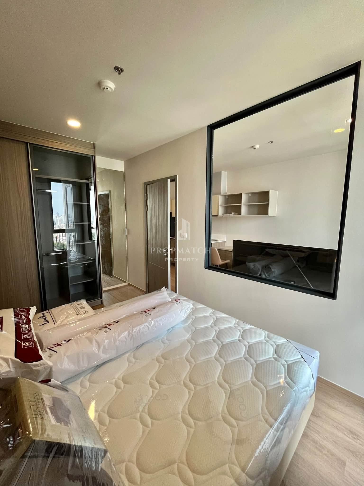 The Issara Sathorn photo 3