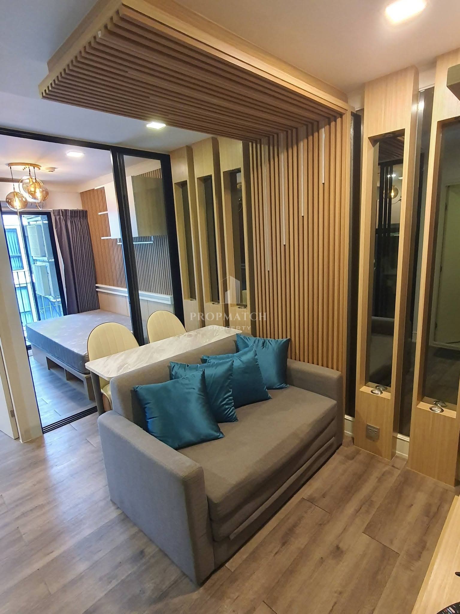Atmoz Ratchada-Huaikwang photo 3