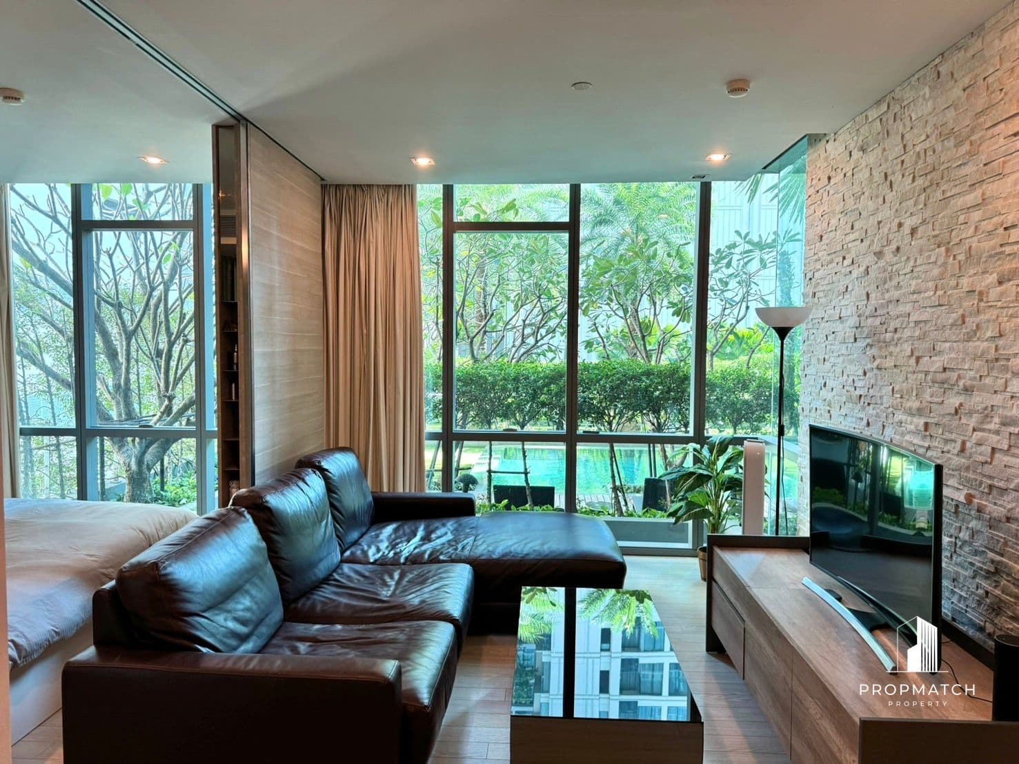 The Room Sukhumvit 21