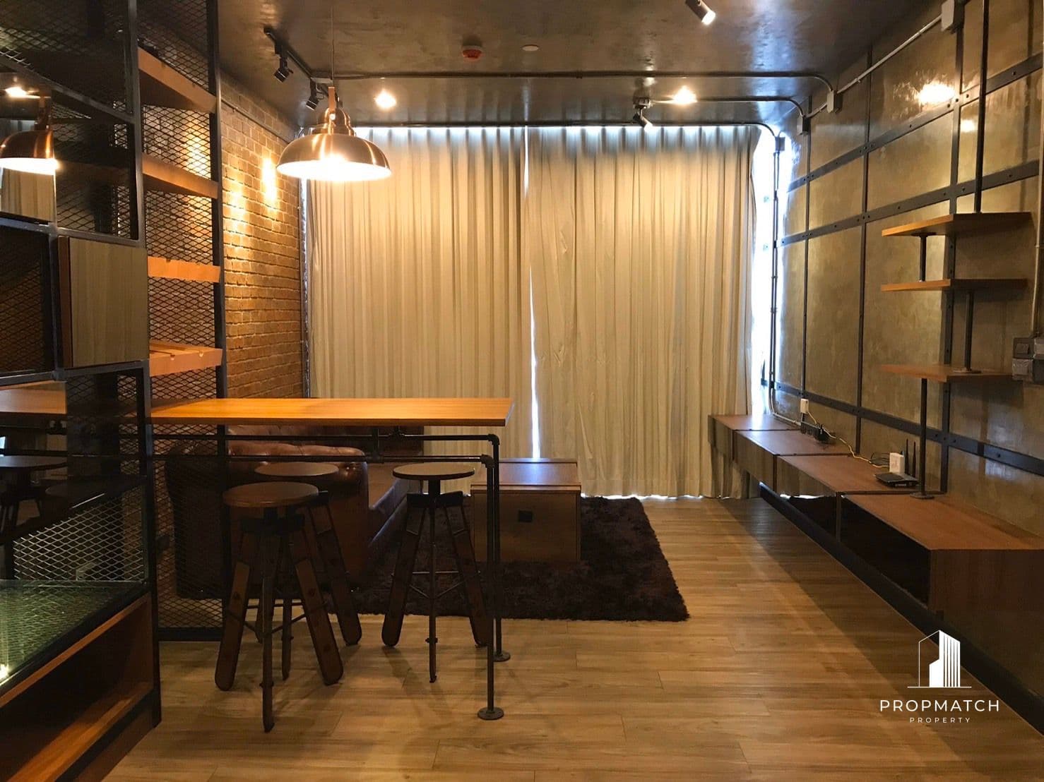 The Room Sathorn-TanonPun