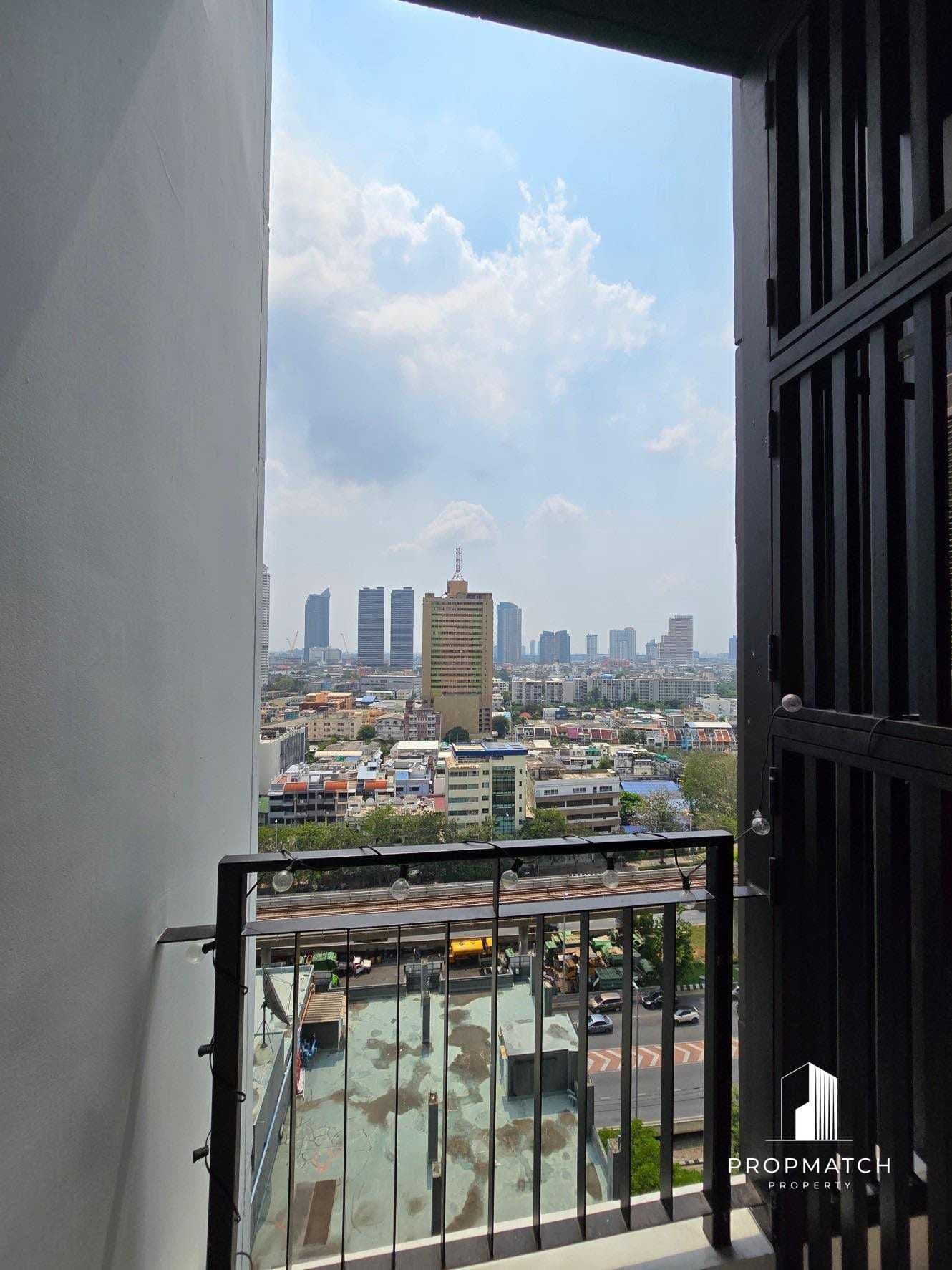 Urbano Absolute Sathon-Taksin