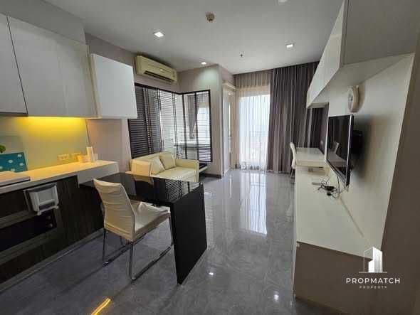 Urbano Absolute Sathon-Taksin