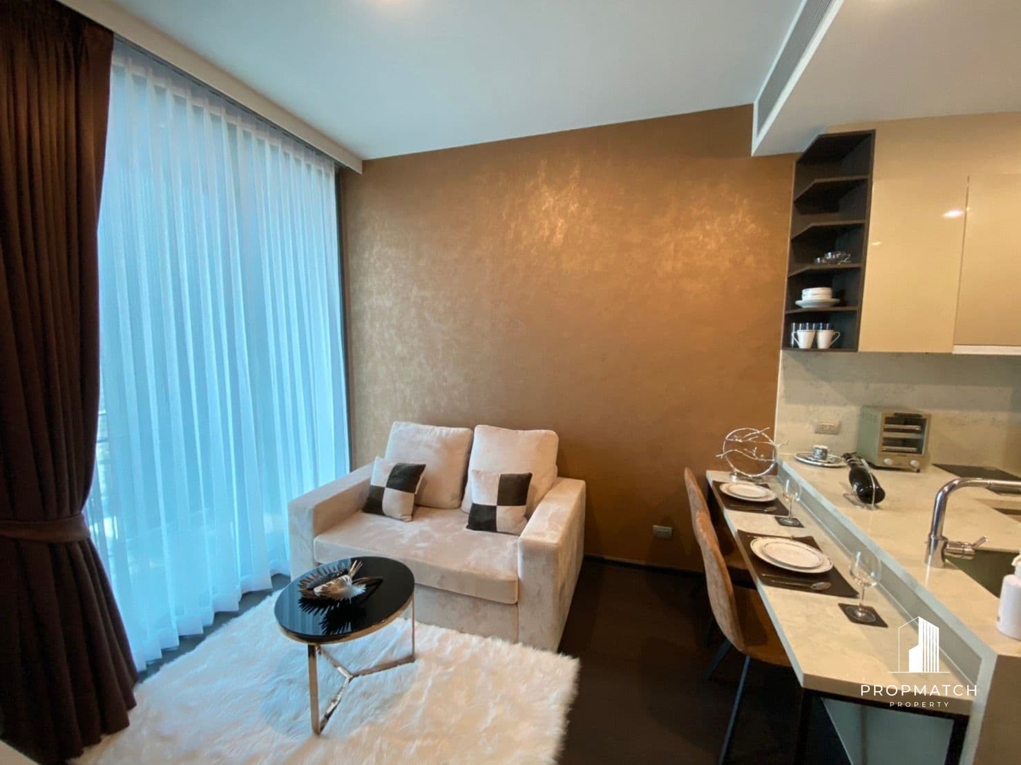LAVIQ Sukhumvit 57