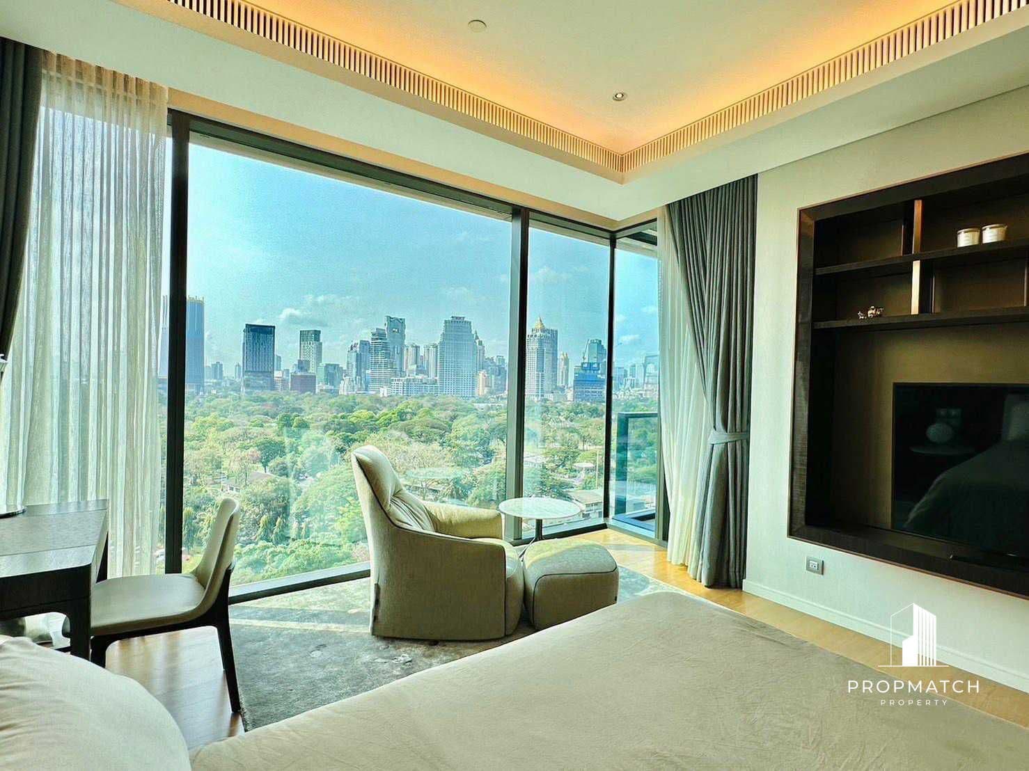 Sindhorn Tonson photo 3