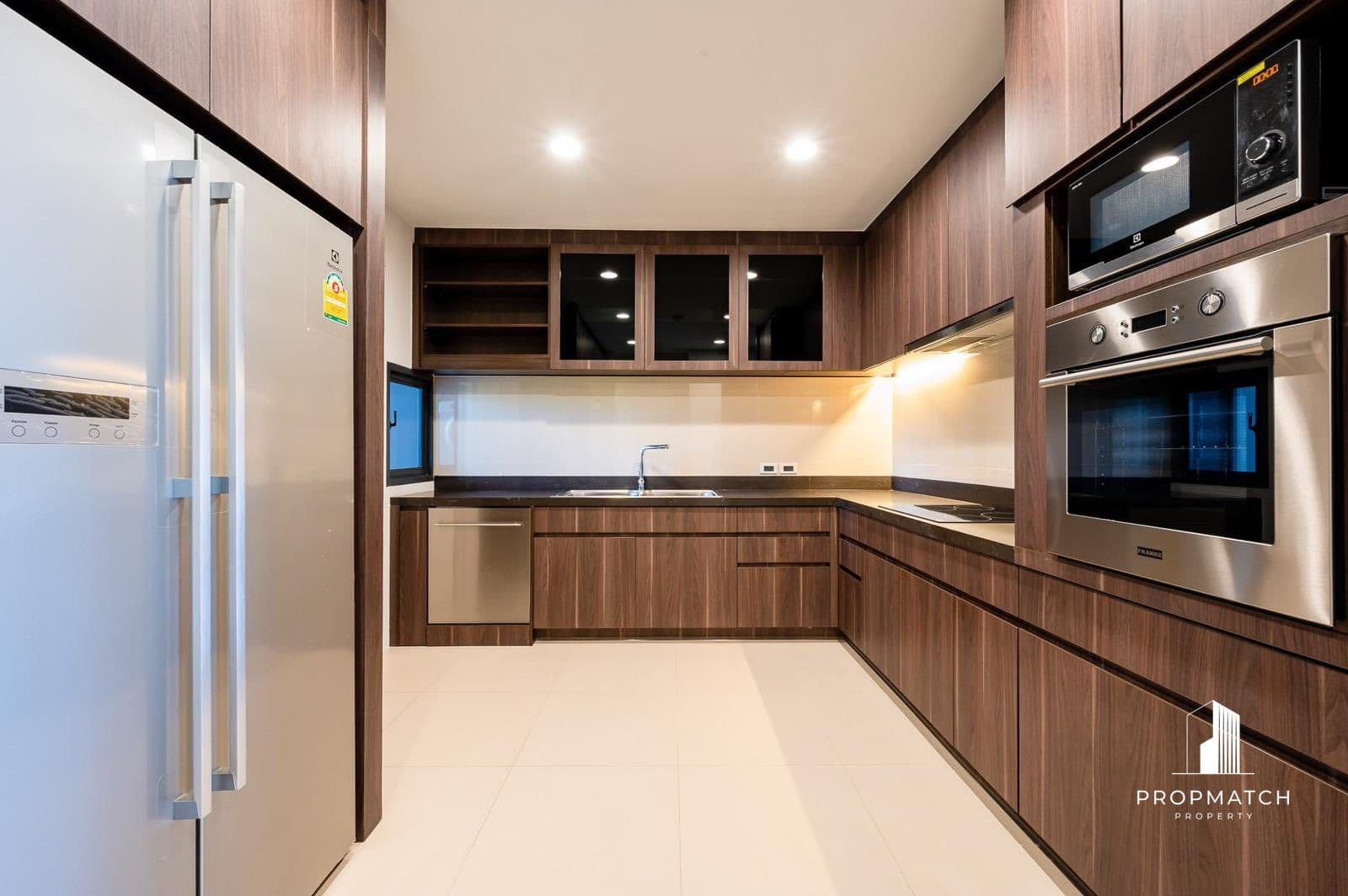 Park Court Sukhumvit 77