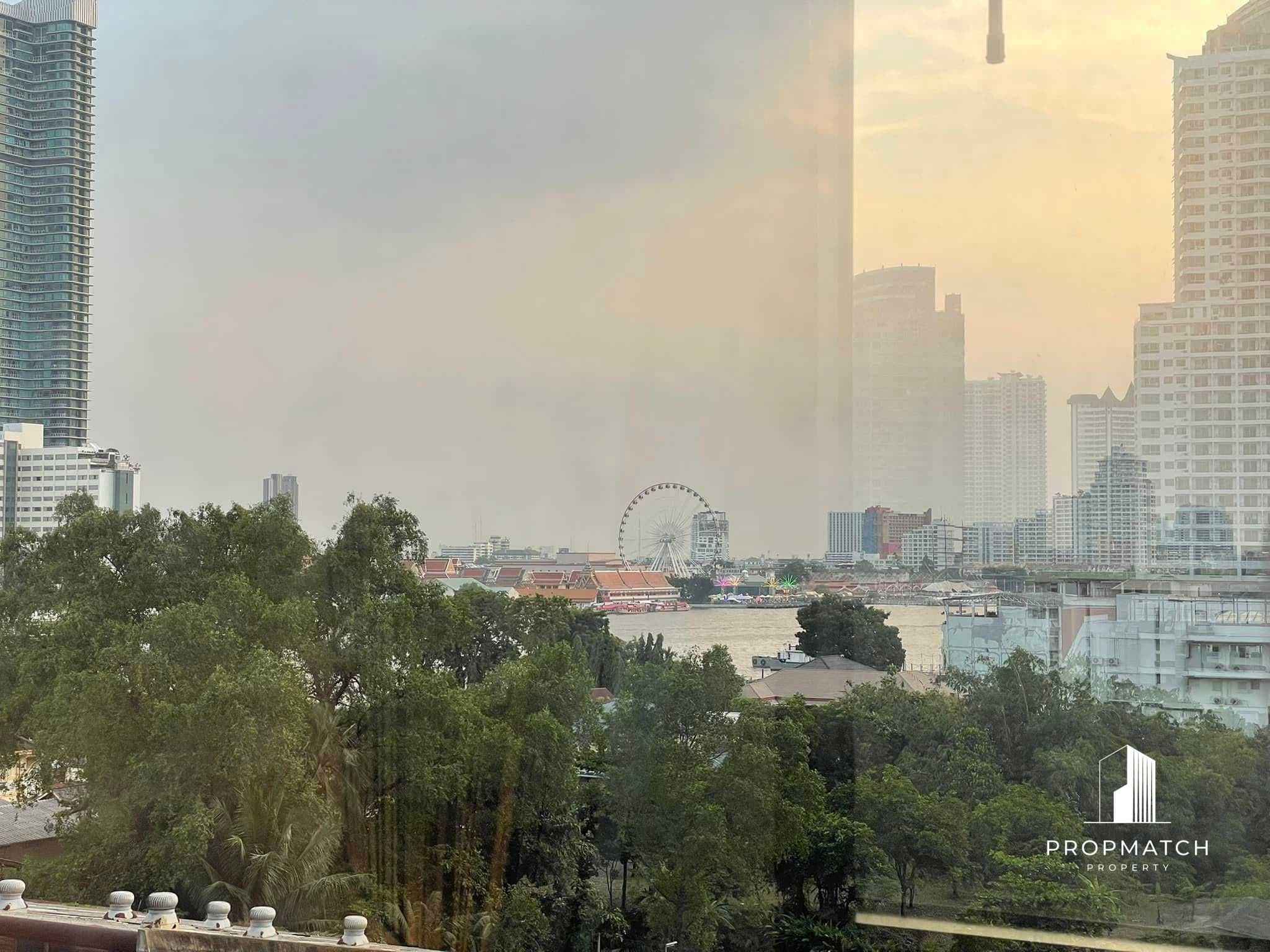 Chapter Charoennakhon – Riverside