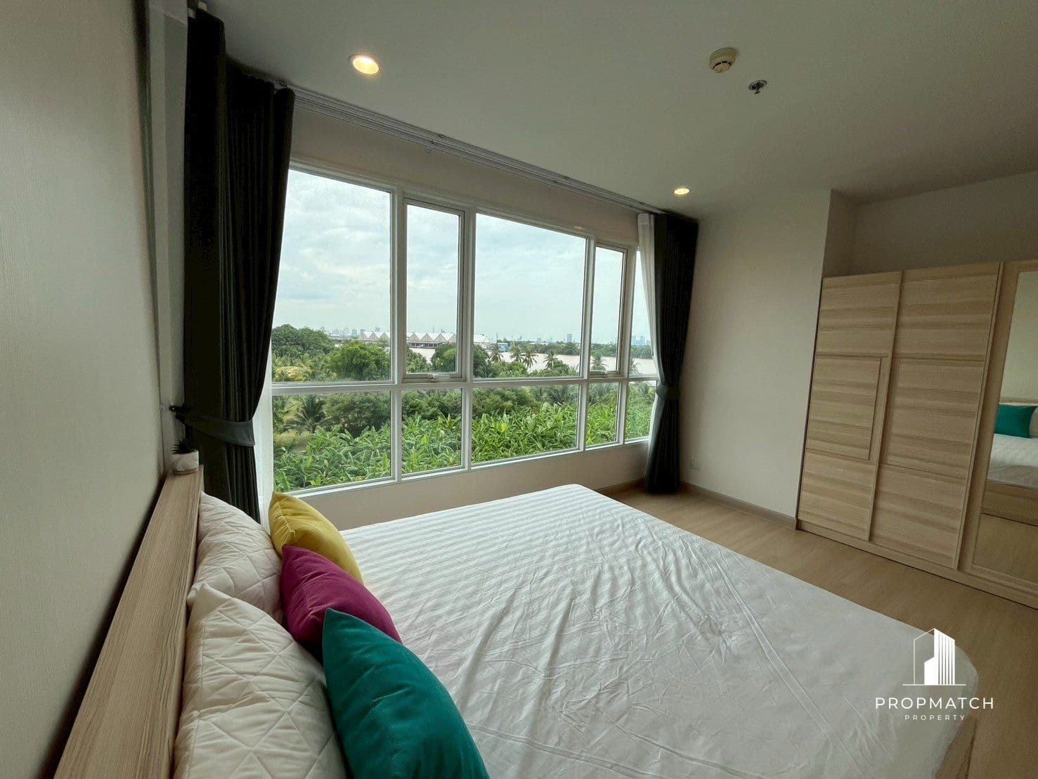 Supalai riva grande rama 3