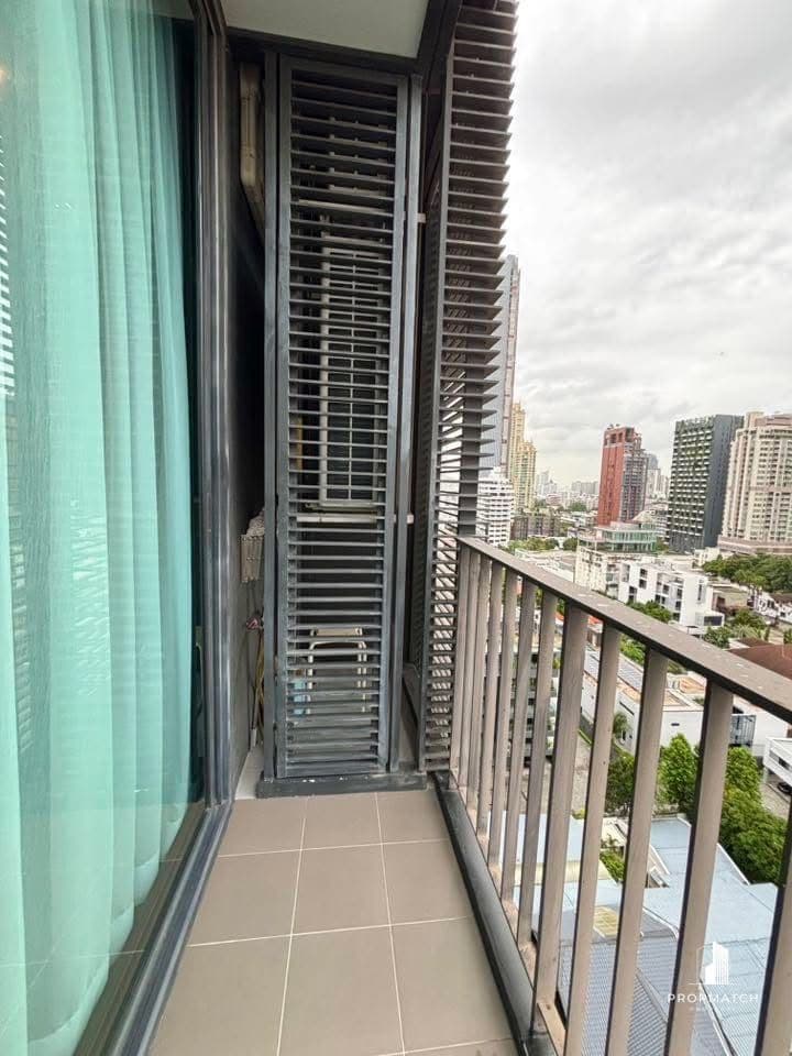 Edge Sukhumvit 23 photo 2