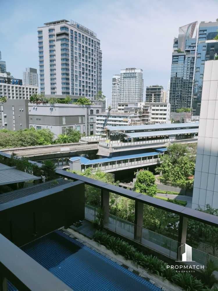 Noble Remix Thonglor