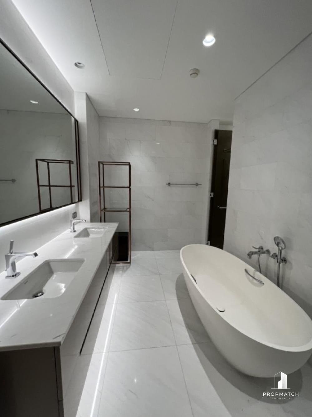 The residences @ sindhorn kempinski hotel bangkok