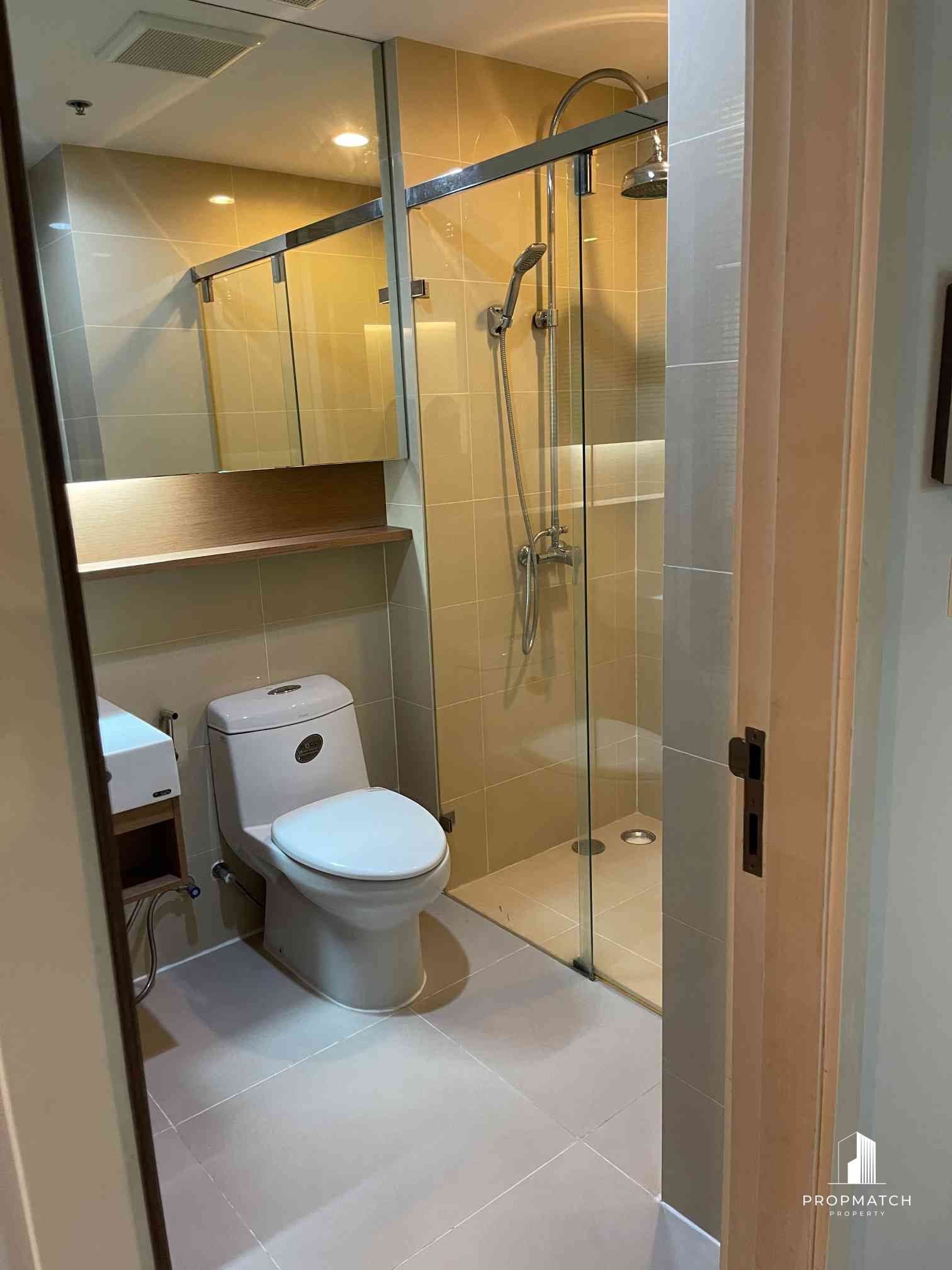 15 Sukhumvit Residence