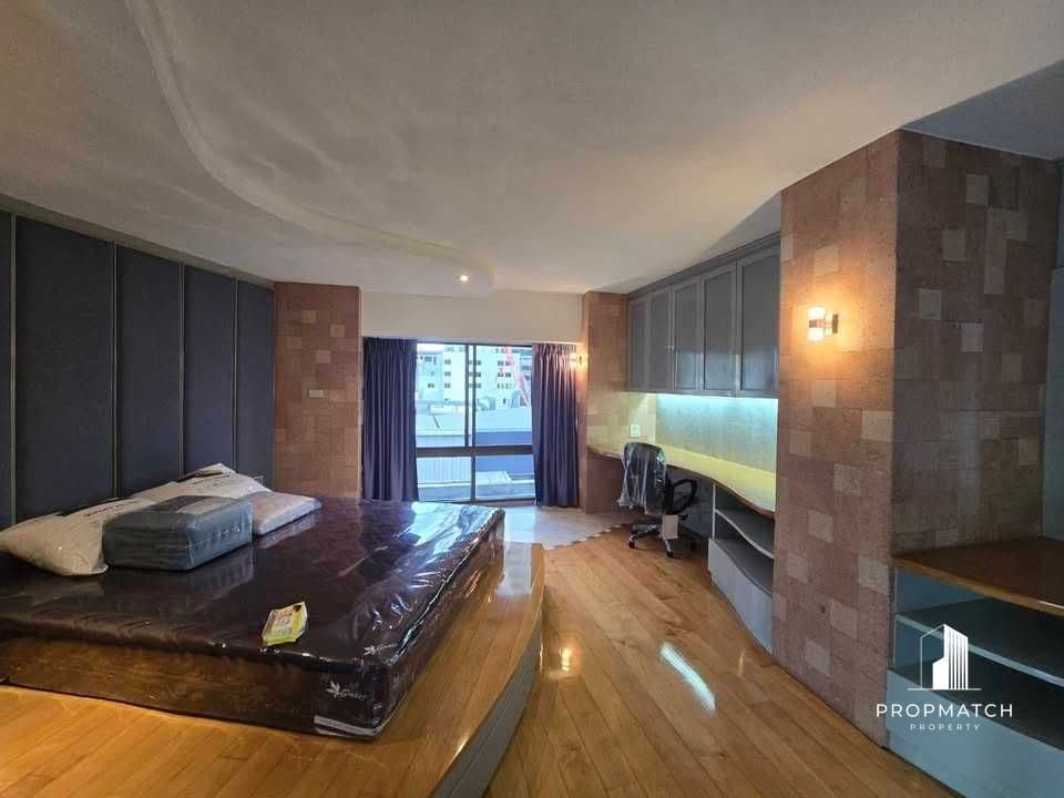 Sithakarn Condominium