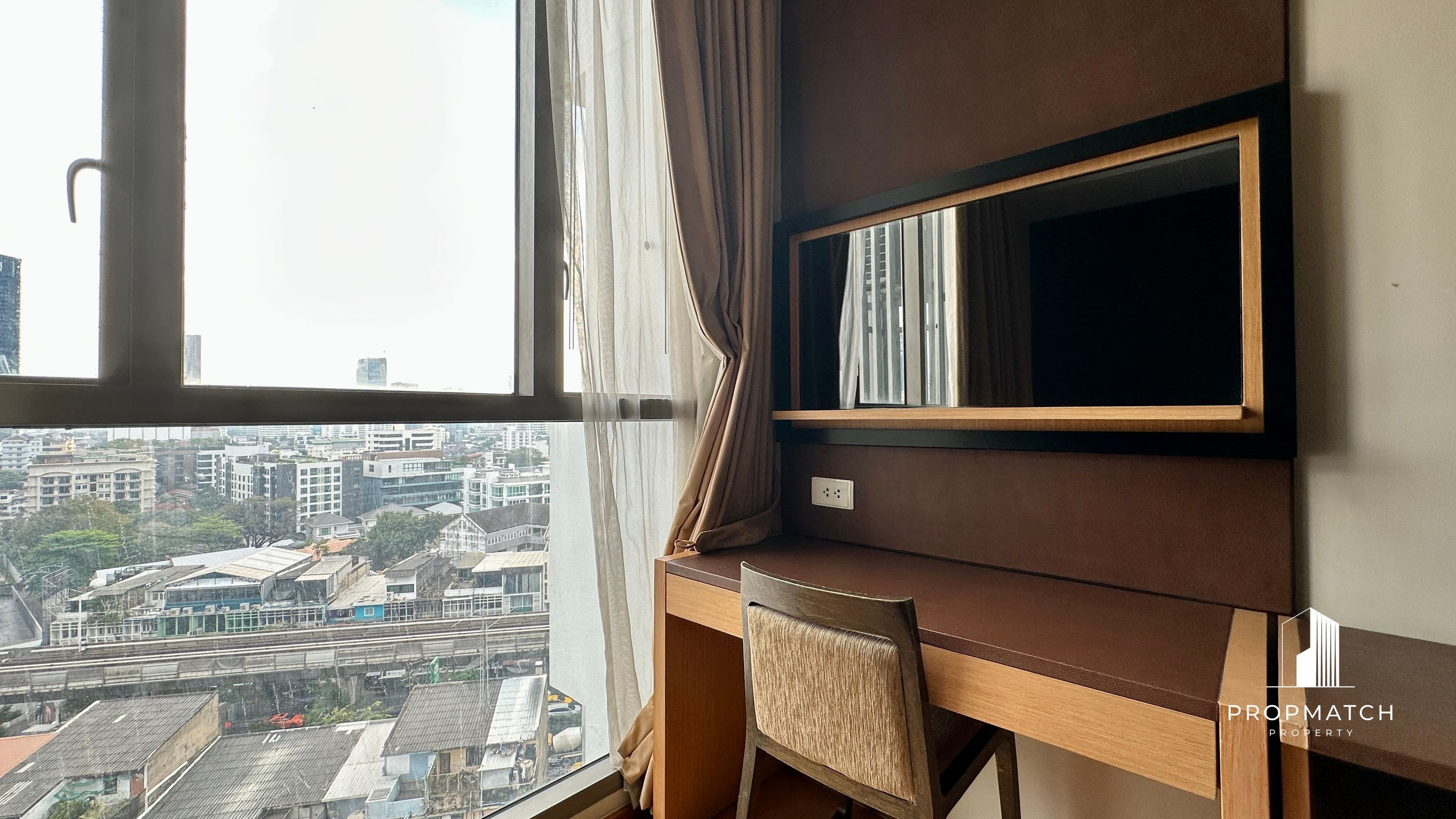 AEQUA Residence Sukhumvit 49